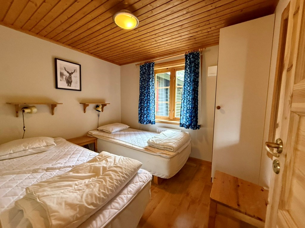 Soverum 2 enkel sängar, bild från hus 2