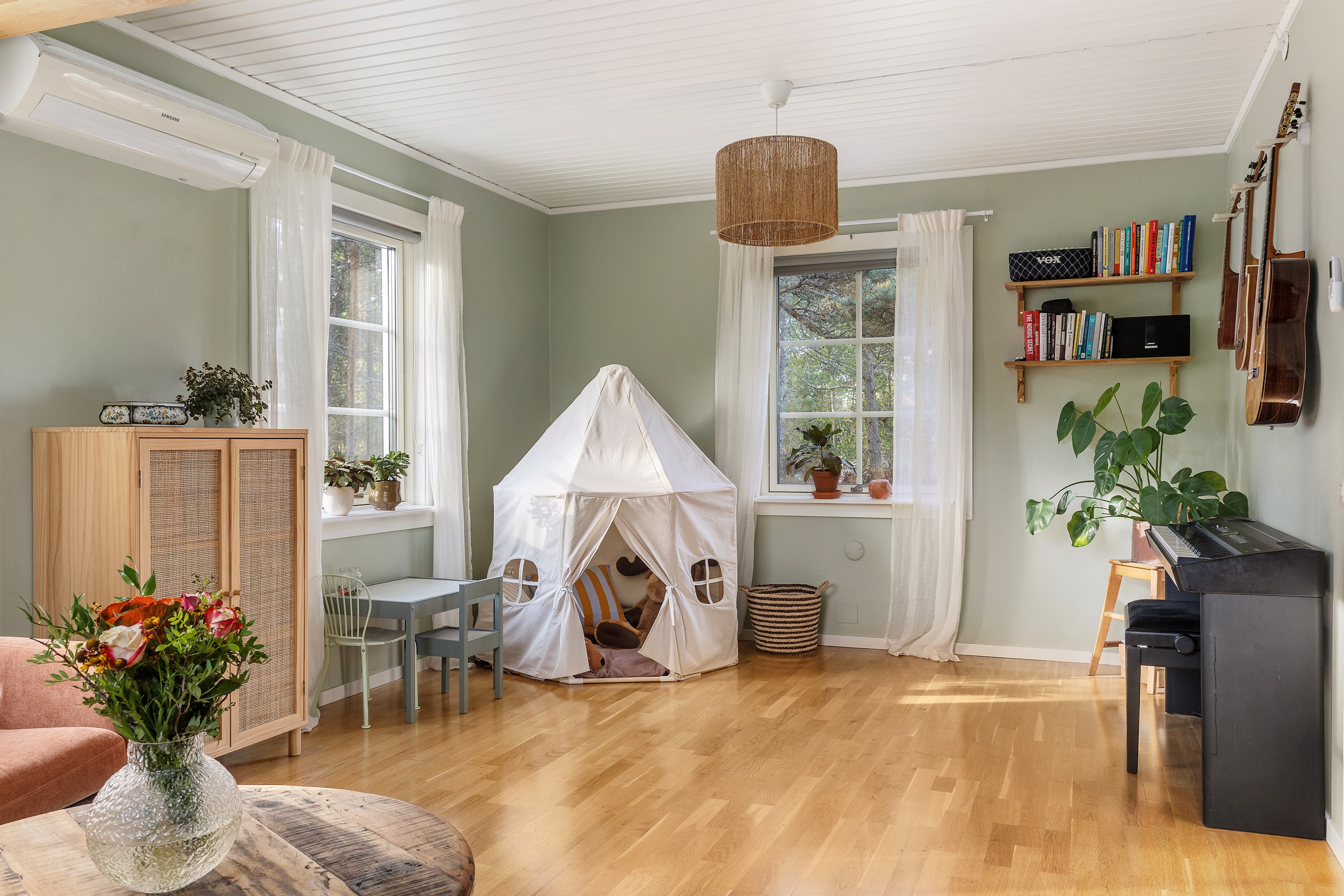 Bostadsbild från Klysvägen 3, Kommande i Södra kopparmora, Värmdö
