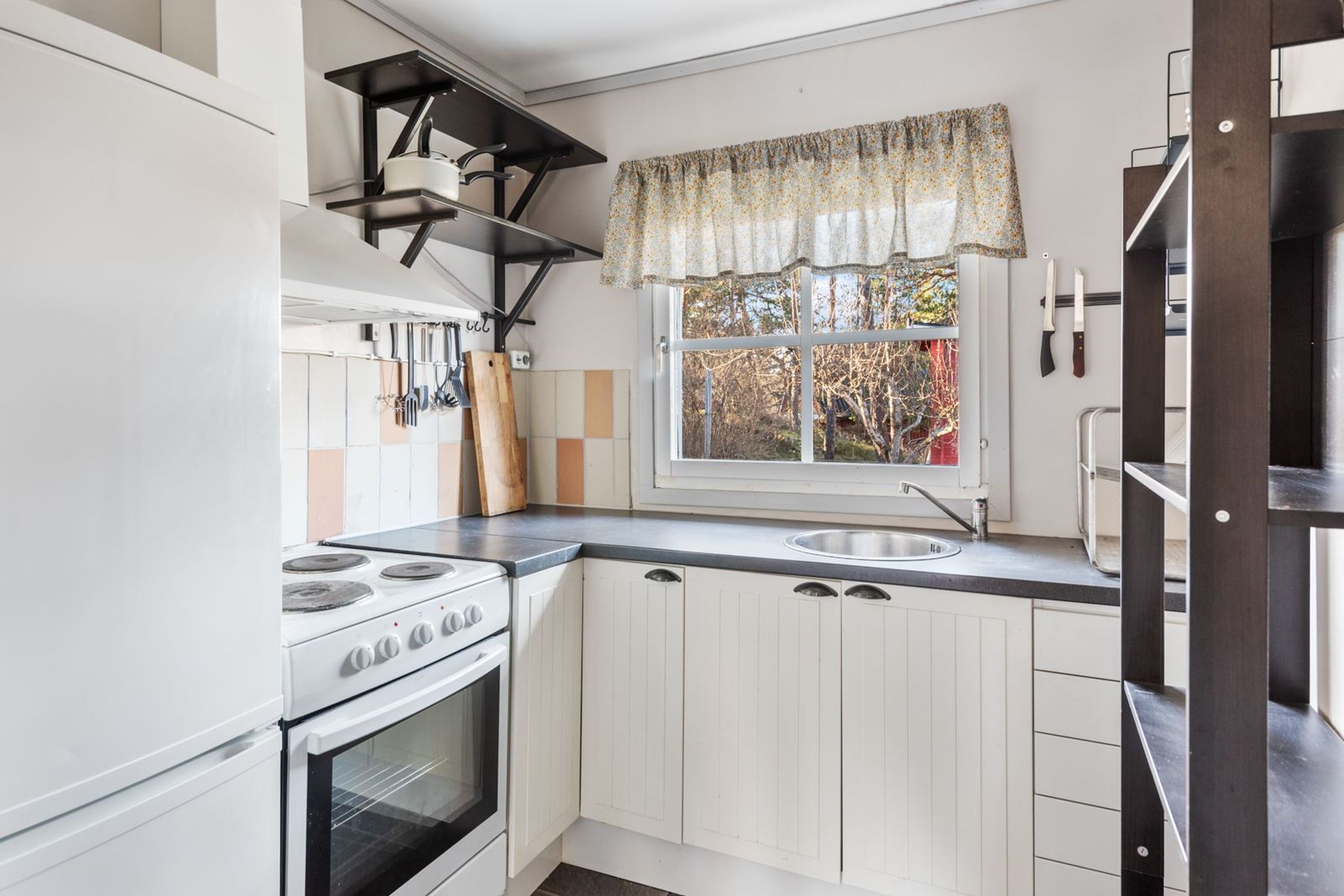 Bostadsbild från Klysvägen 3, Kommande i Södra kopparmora, Värmdö