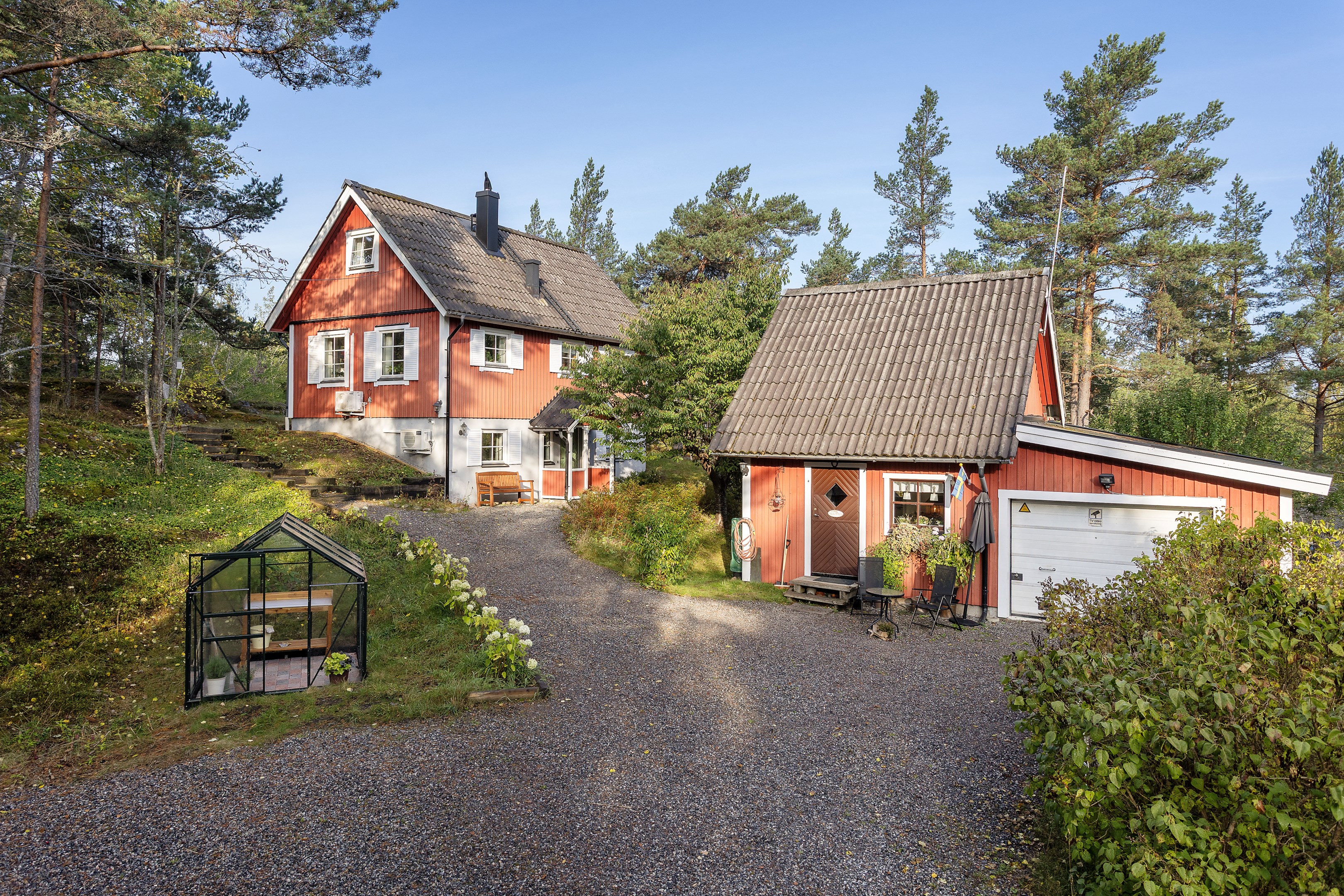 Bostadsbild från Klysvägen 3, Kommande i Södra kopparmora, Värmdö