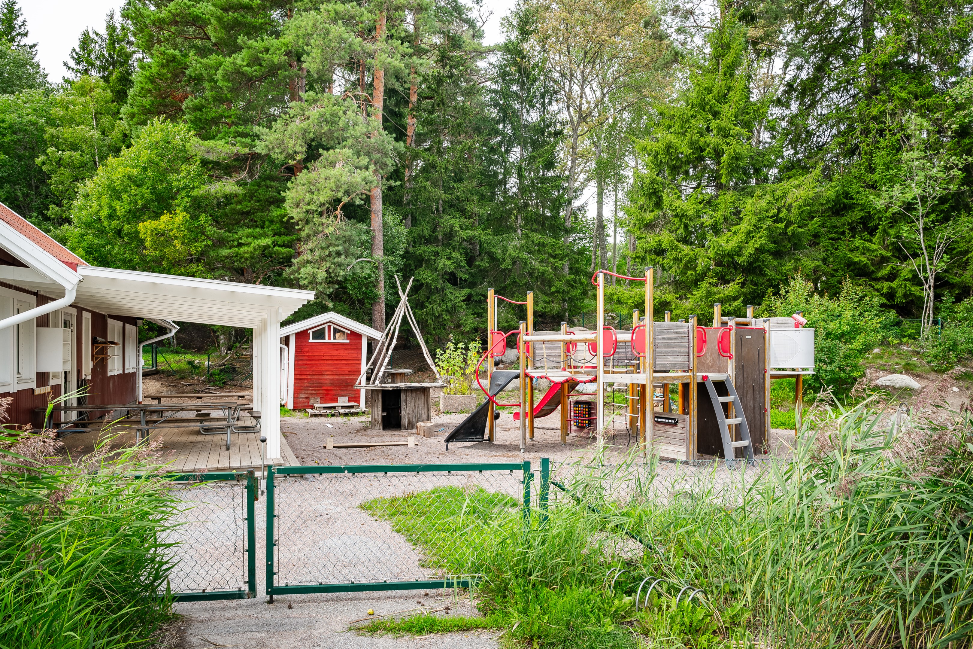Bostadsbild från Klysvägen 3, Kommande i Södra kopparmora, Värmdö
