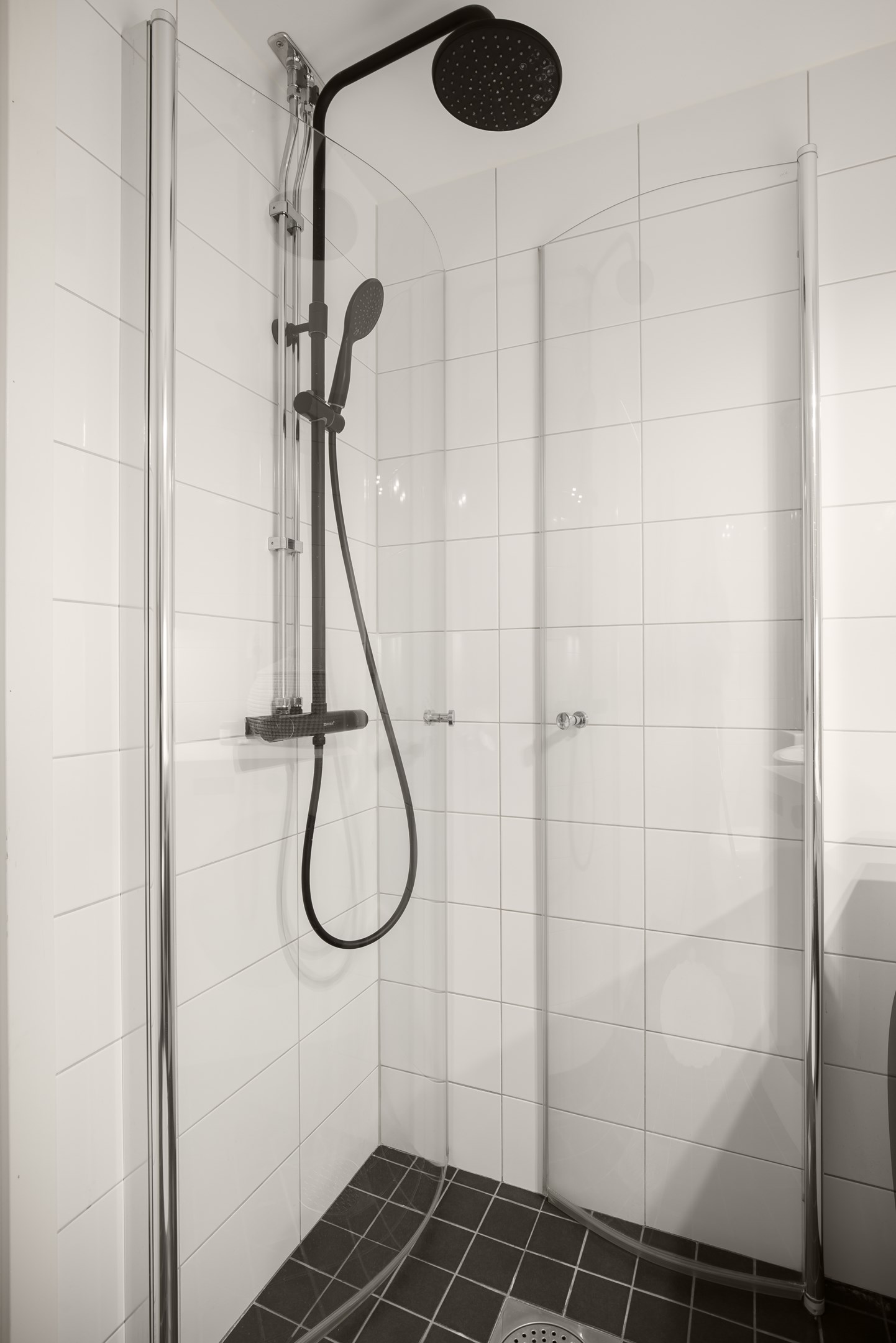 Bostadsbild från Oxelvägen 37, Till salu i Älta, Nacka