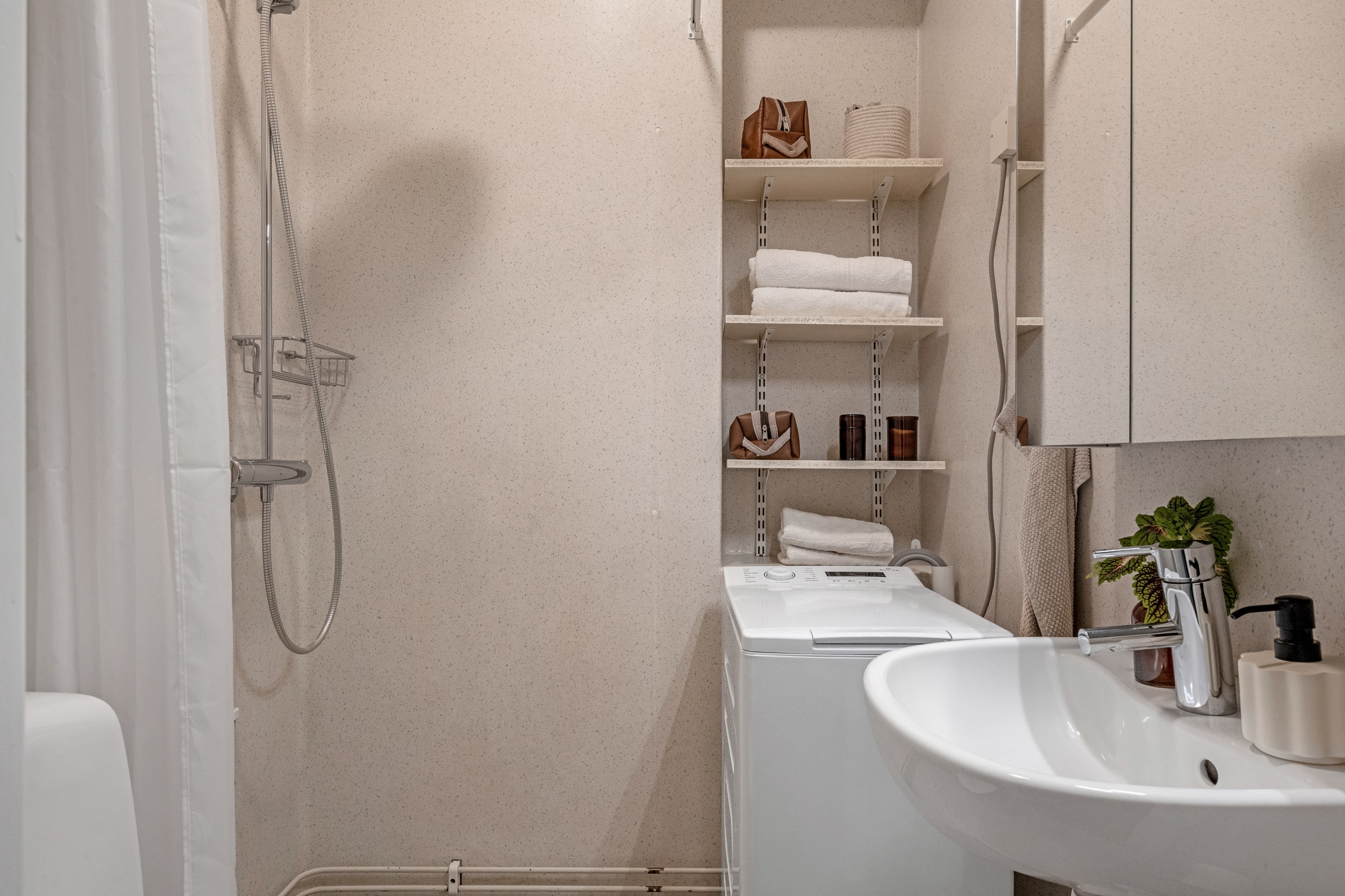 Bostadsbild från Sturegatan 16B, Kommande i Luthagen, Uppsala