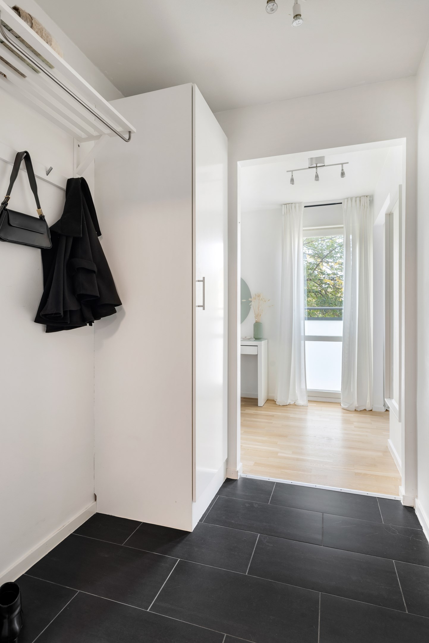 Bostadsbild från Bäverns gränd 13B, Till salu i Centrum, Uppsala