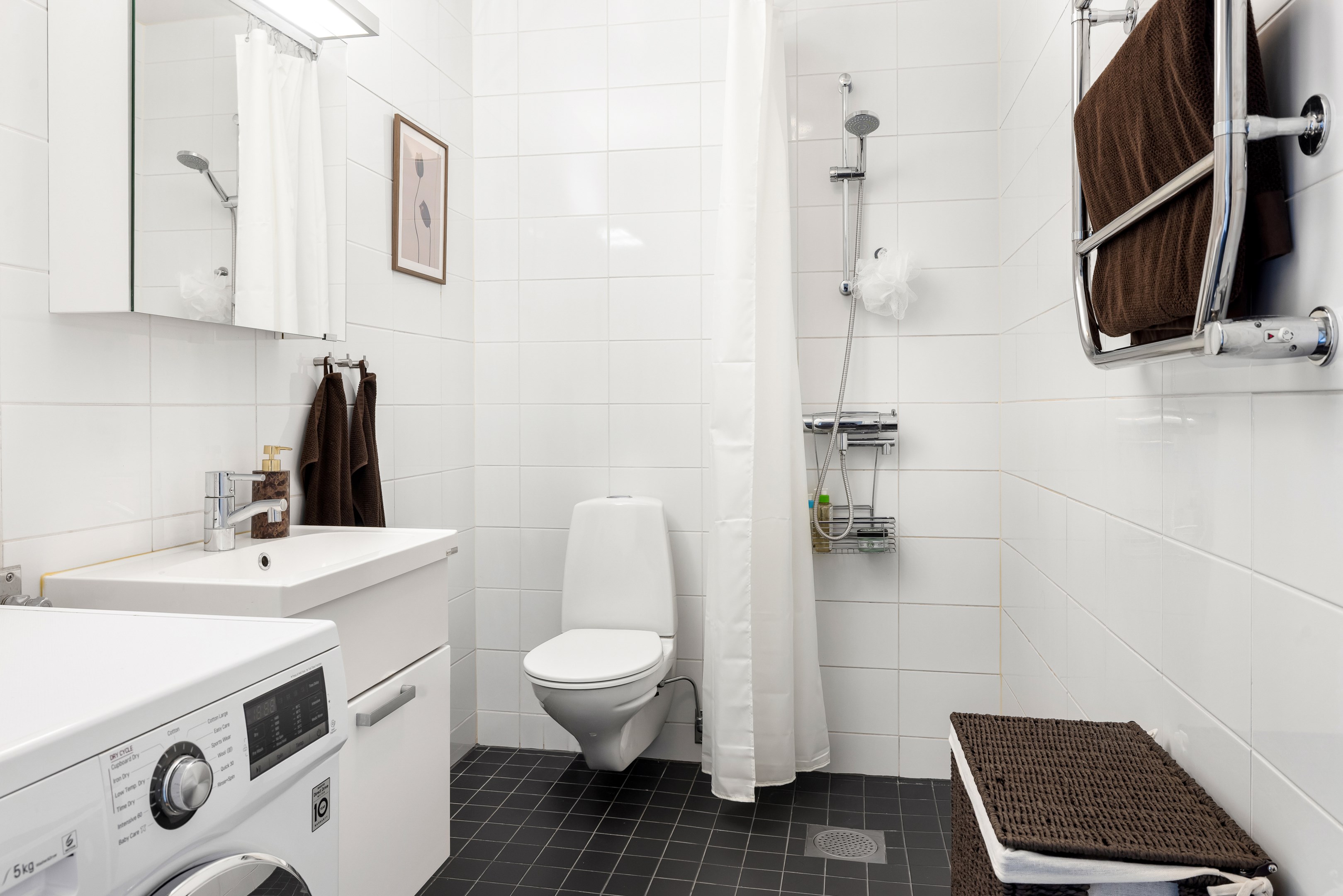 Bostadsbild från Bäverns gränd 13B, Till salu i Centrum, Uppsala