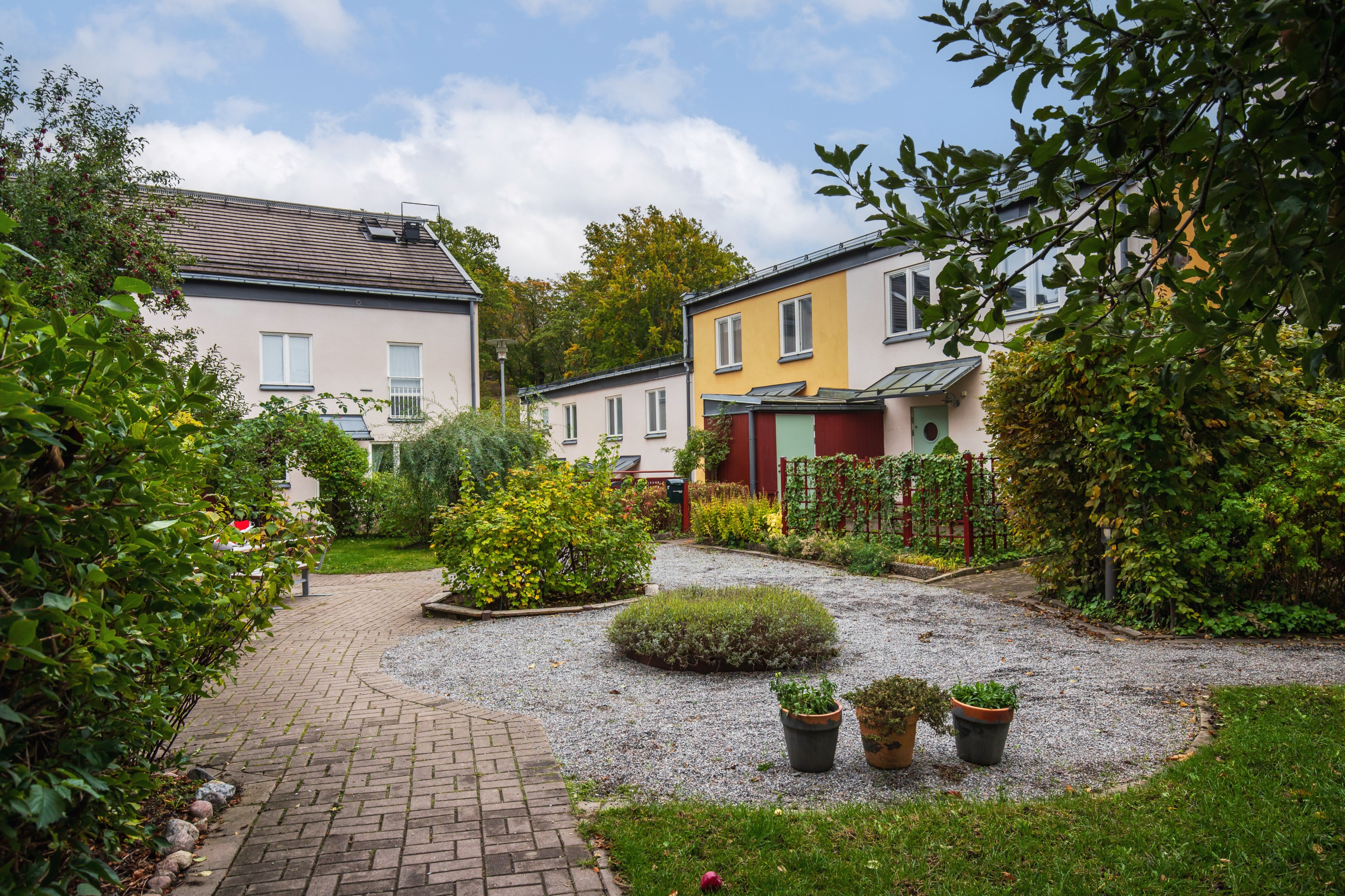 Bostadsbild från Järla Gårdsväg 33, Kommande i Järla sjö, Nacka