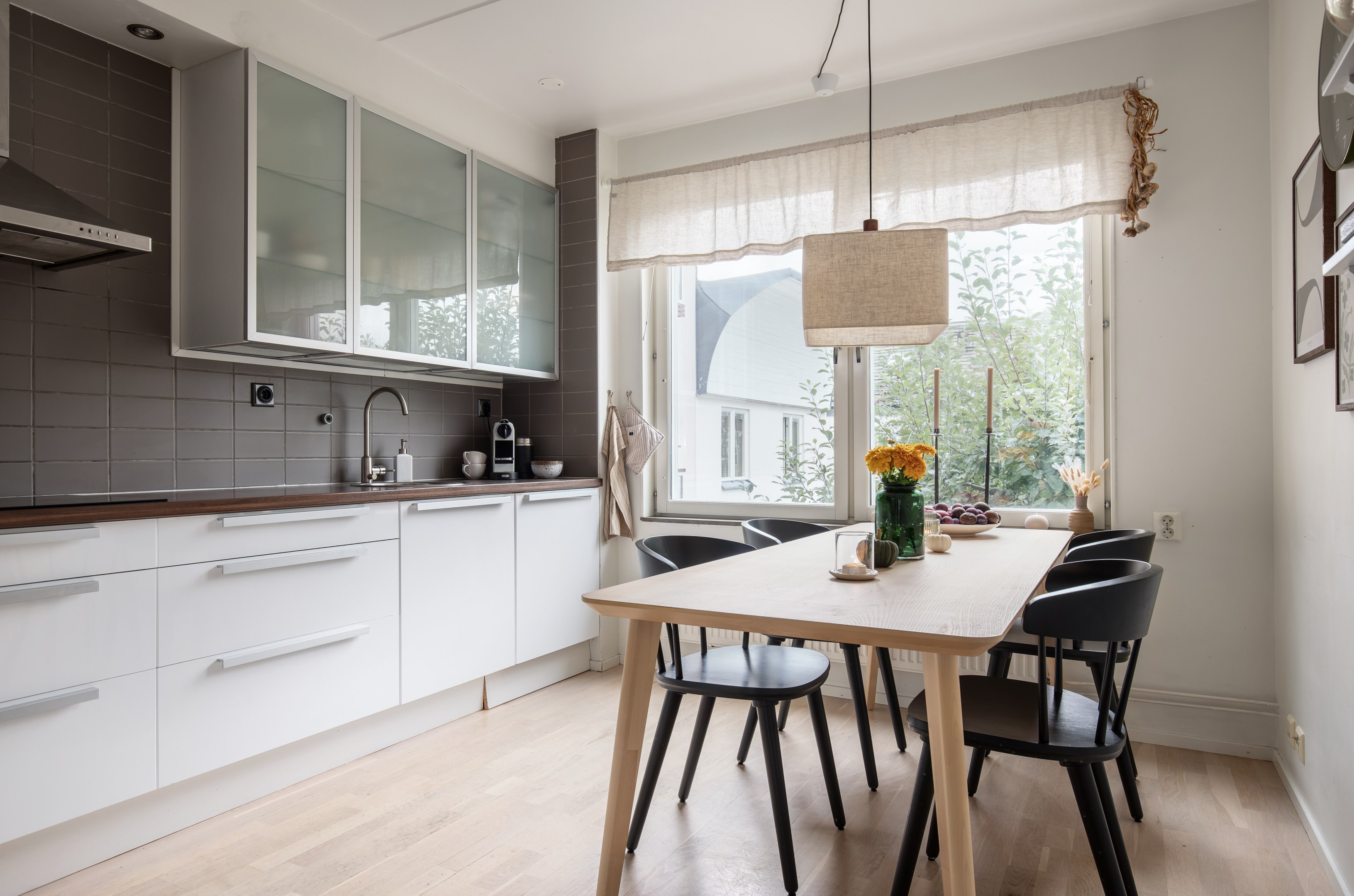 Bostadsbild från Järla Gårdsväg 33, Kommande i Järla sjö, Nacka