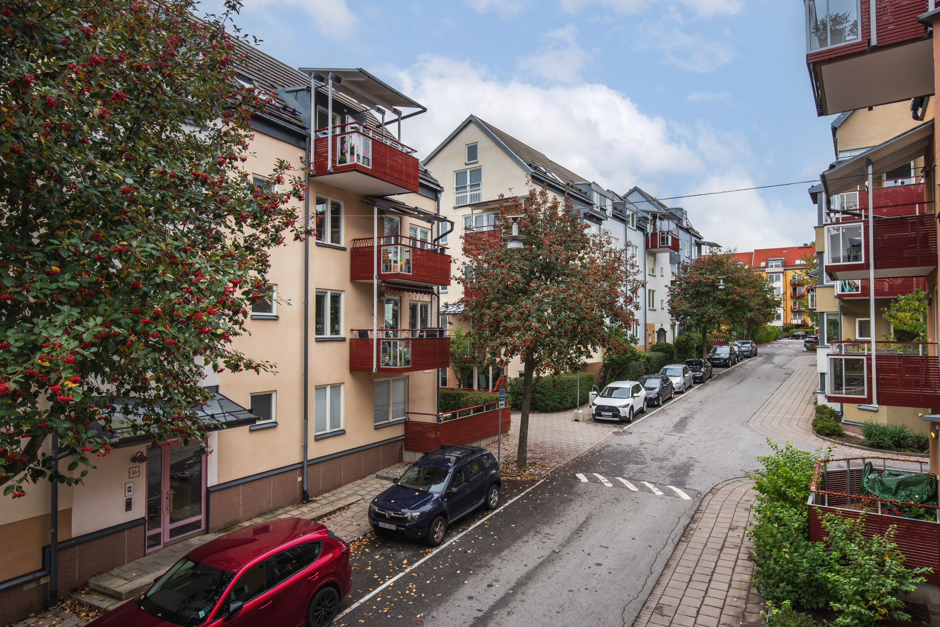 Bostadsbild från Järla Gårdsväg 33, Kommande i Järla sjö, Nacka