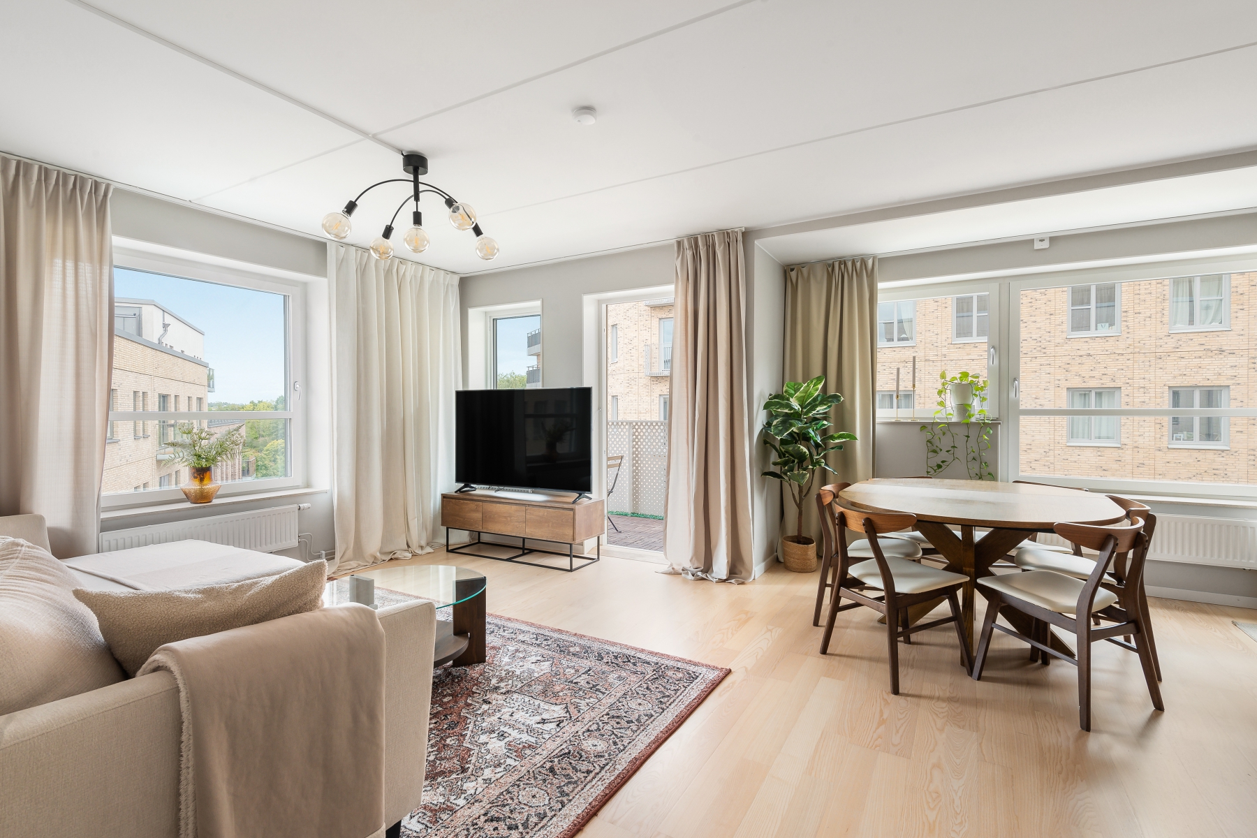 Bostadsbild från Sylvangatan 9, Såld i Haga, Norra, Solna