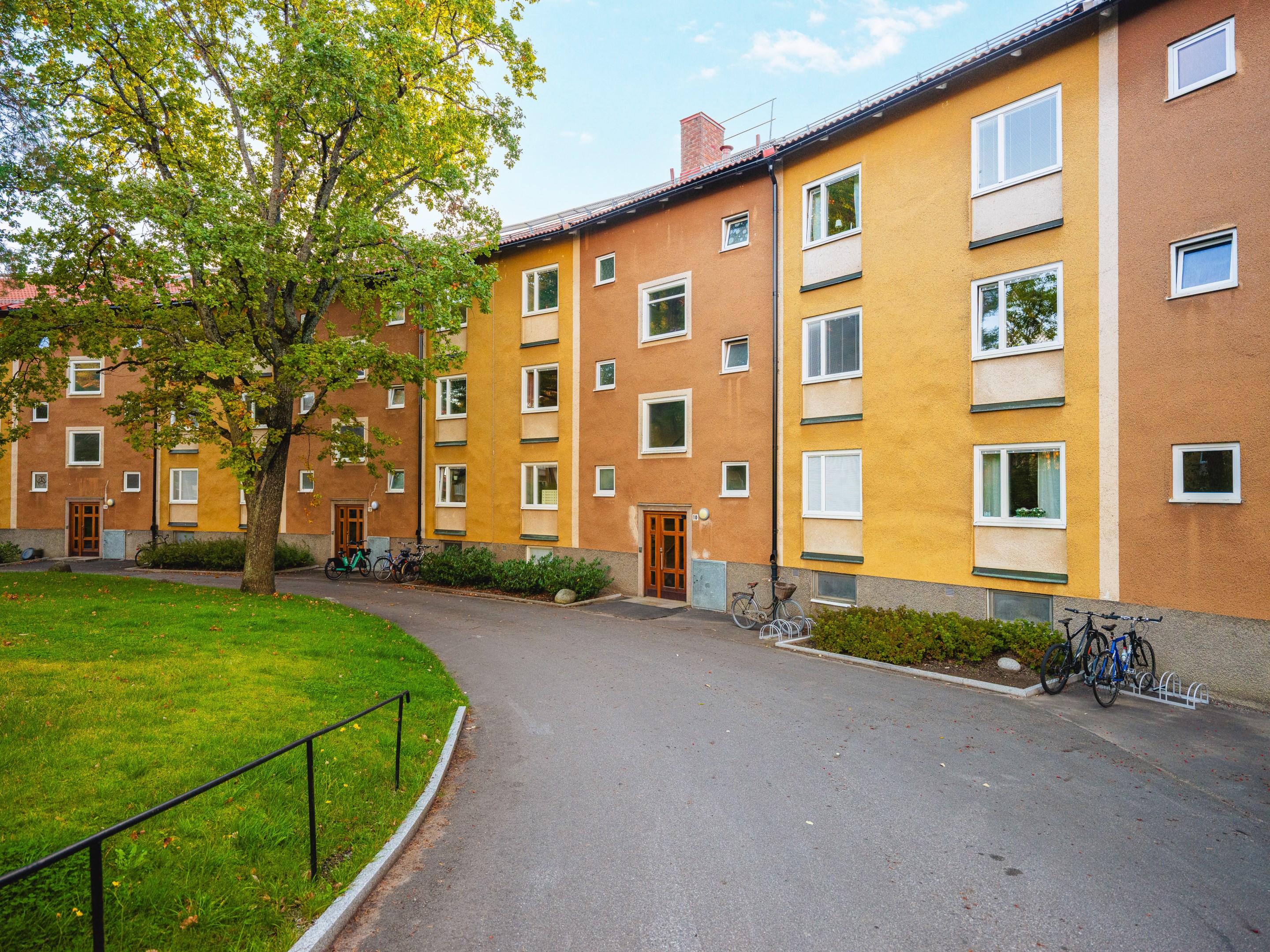 Bostadsbild från Lina Sandells plan 10, Till salu i Fruängen, Stockholm