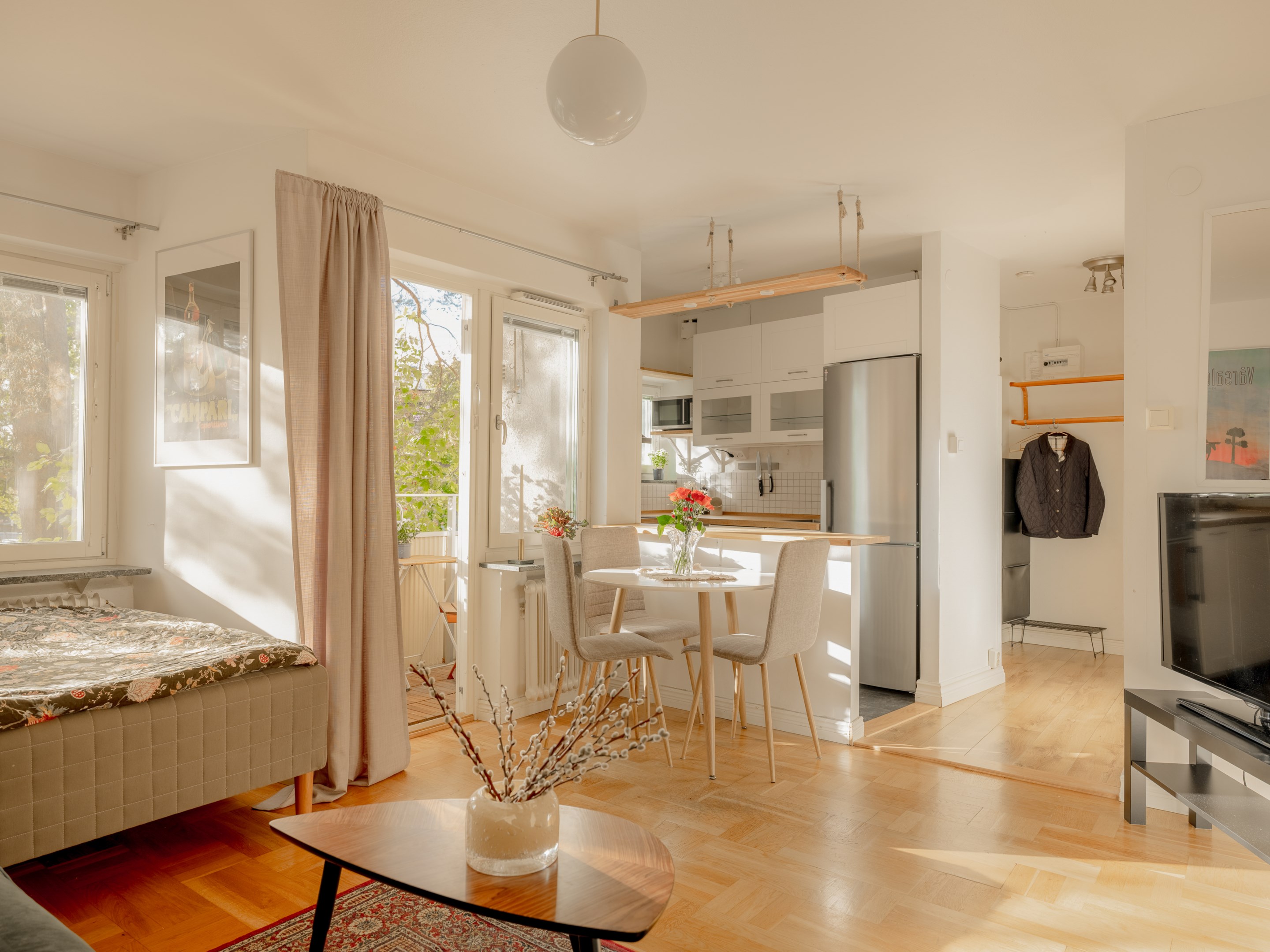 Bostadsbild från Lina Sandells plan 10, Till salu i Fruängen, Stockholm