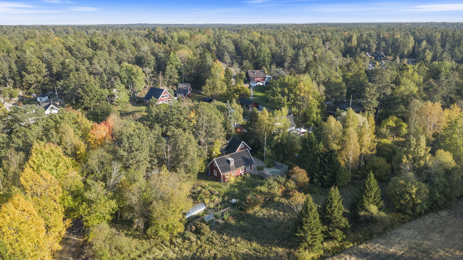 Bostadsbild från Klysvägen 11, Kommande i Södra kopparmora, Värmdö