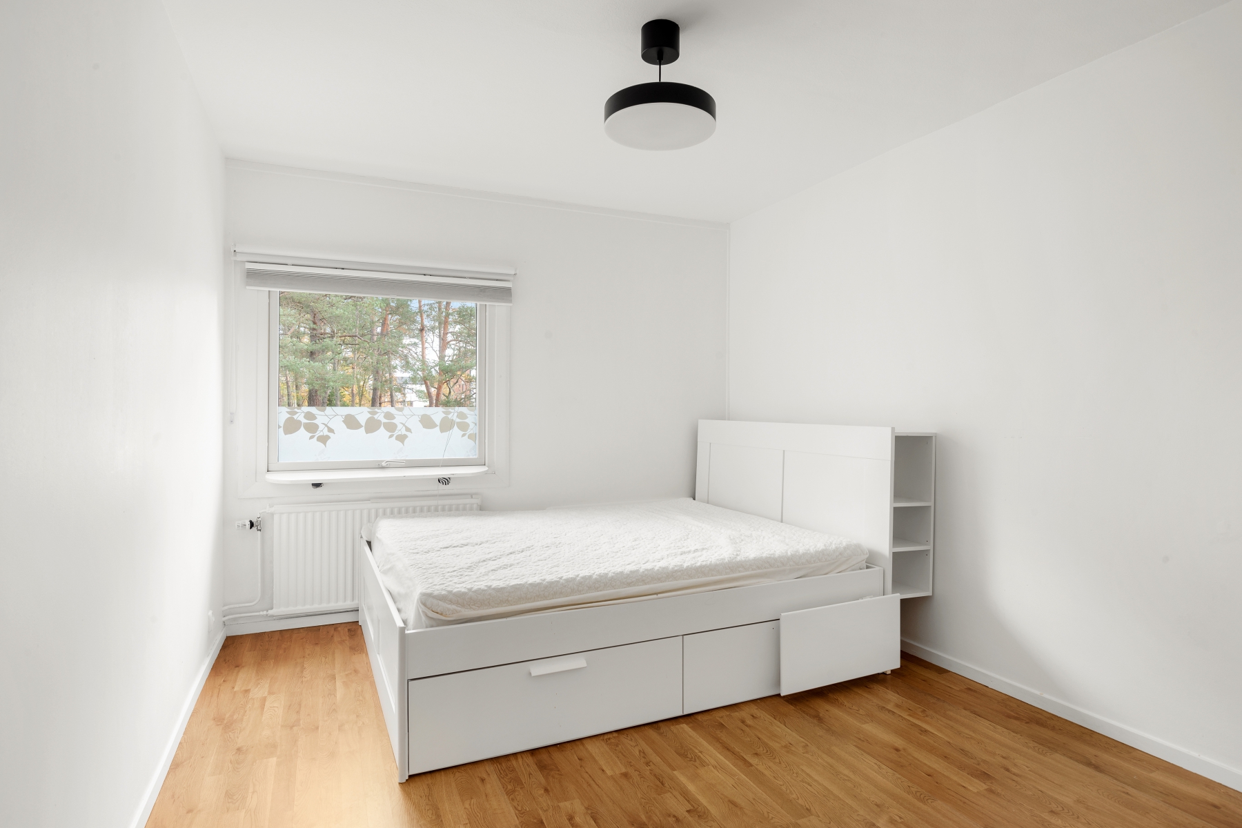 Bostadsbild från Björnstigen 117, Till salu i Bergshamra, Solna
