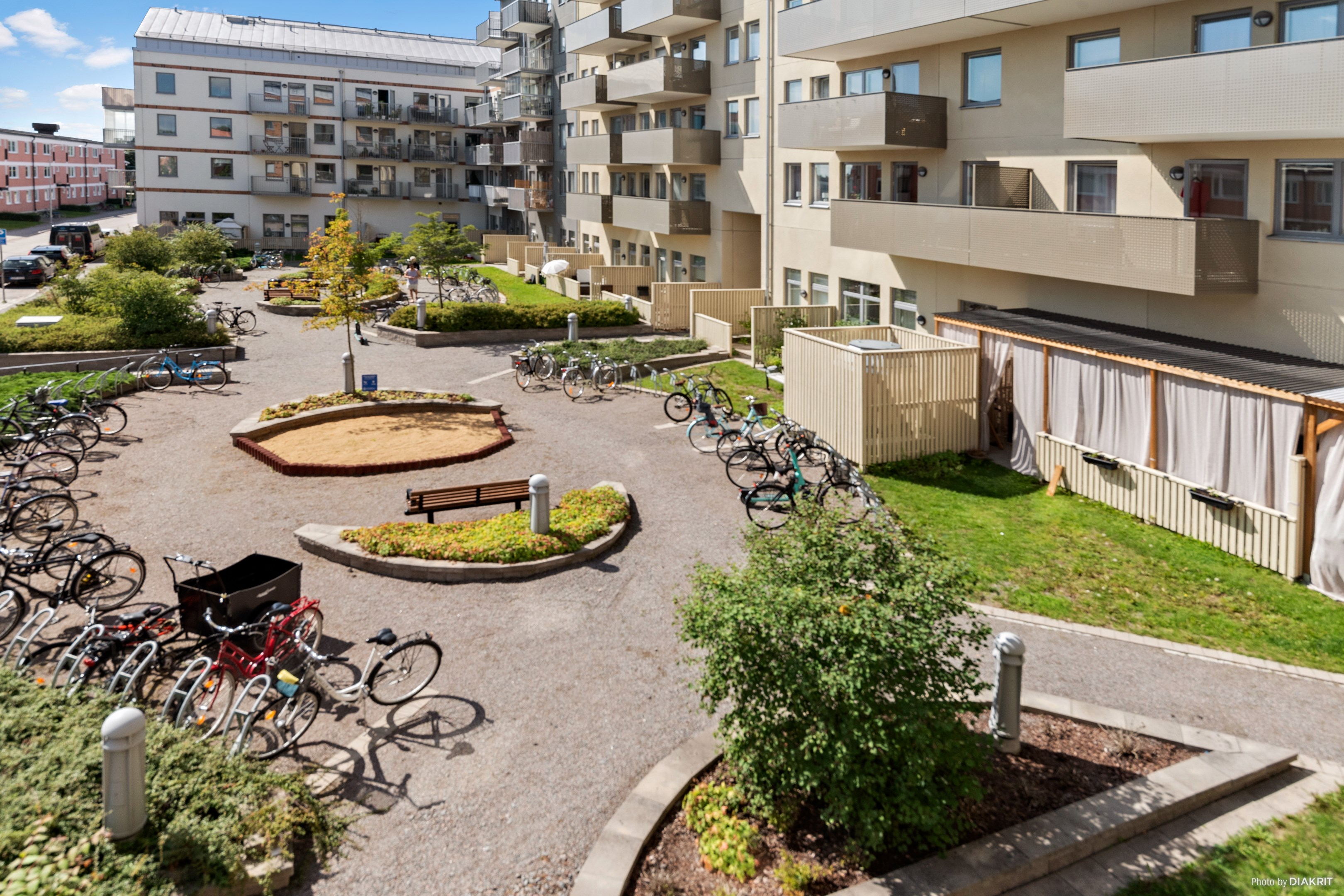 Bostadsbild från Råbyvägen 53H, Till salu i Gränby, Uppsala