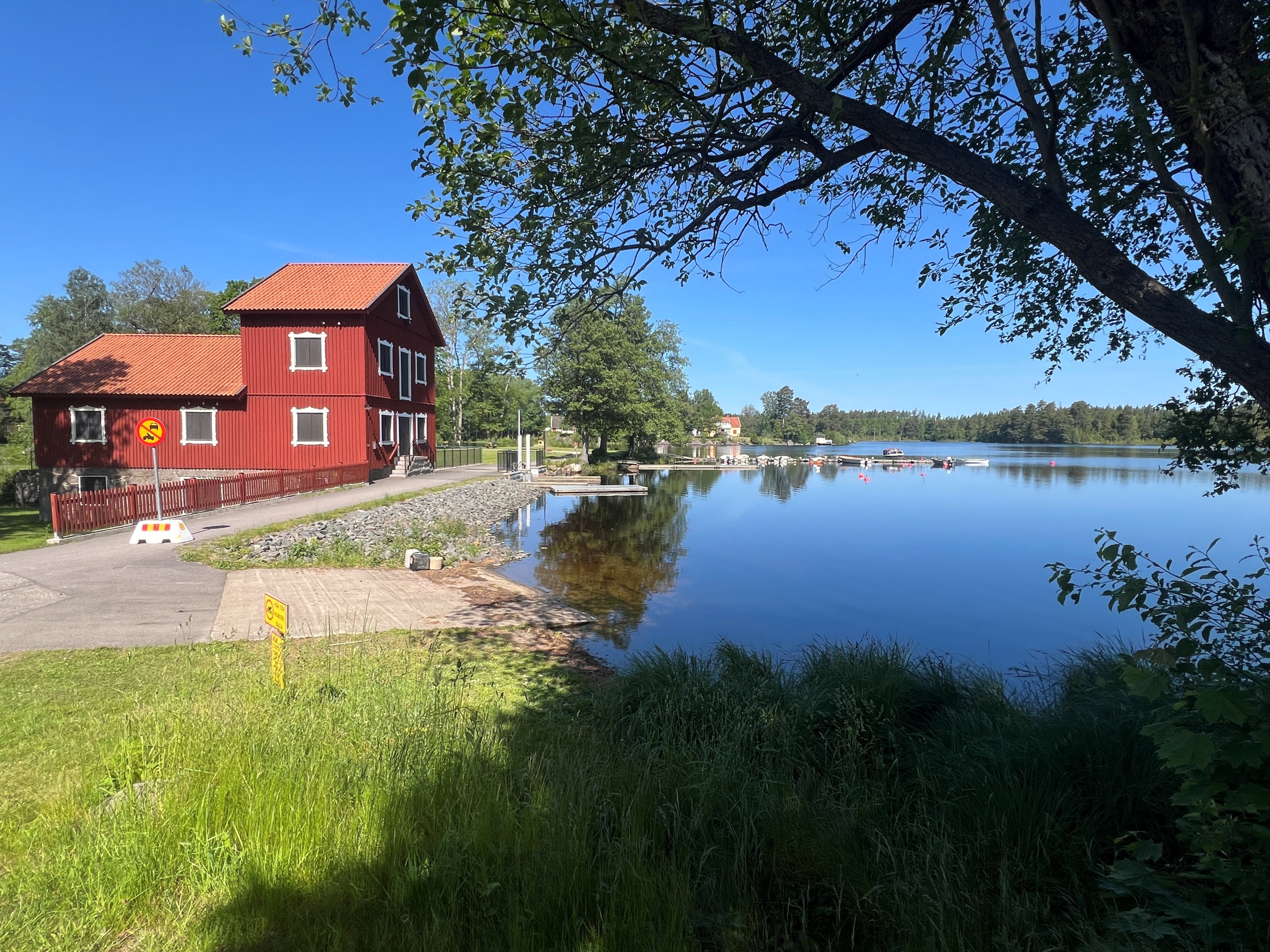 Nere vid Änghultasjön