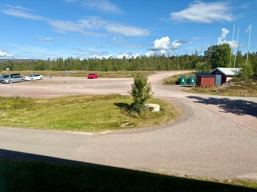 Vy mot Köarkärsfjället i norr