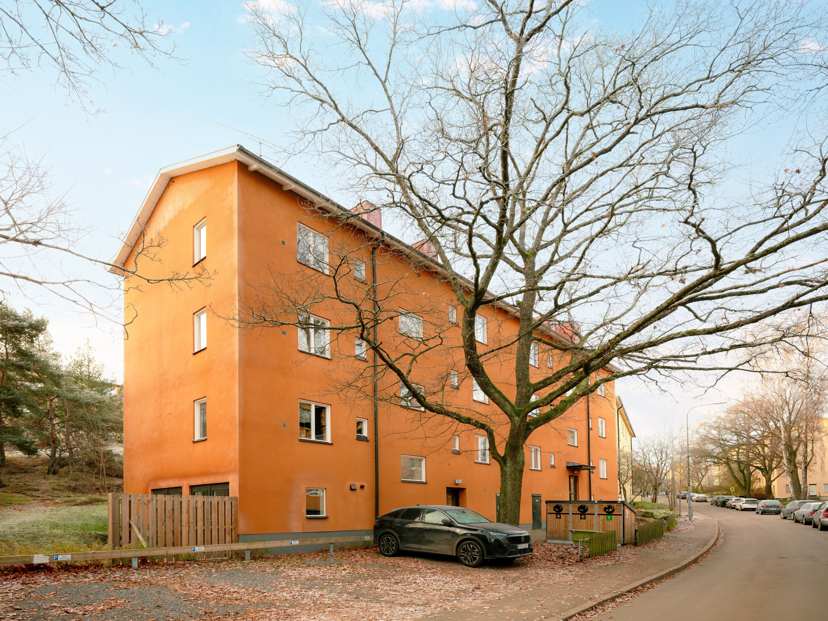 Bostadsbild från Fastlagsvägen 15, Till salu i Midsommarkransen, Stockholm