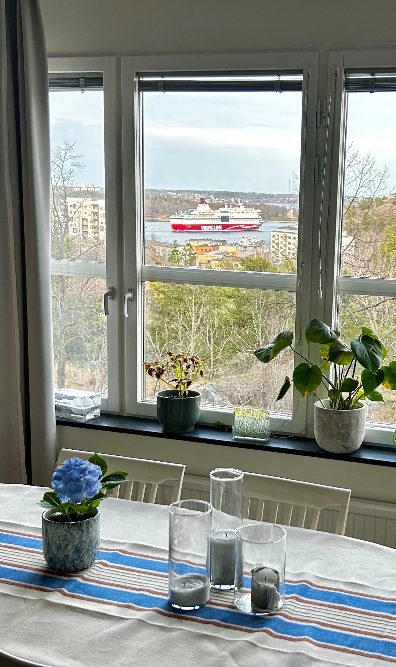 Bostadsbild från Henriksdalsringen 3, Till salu i Henriksdalsberget, Nacka
