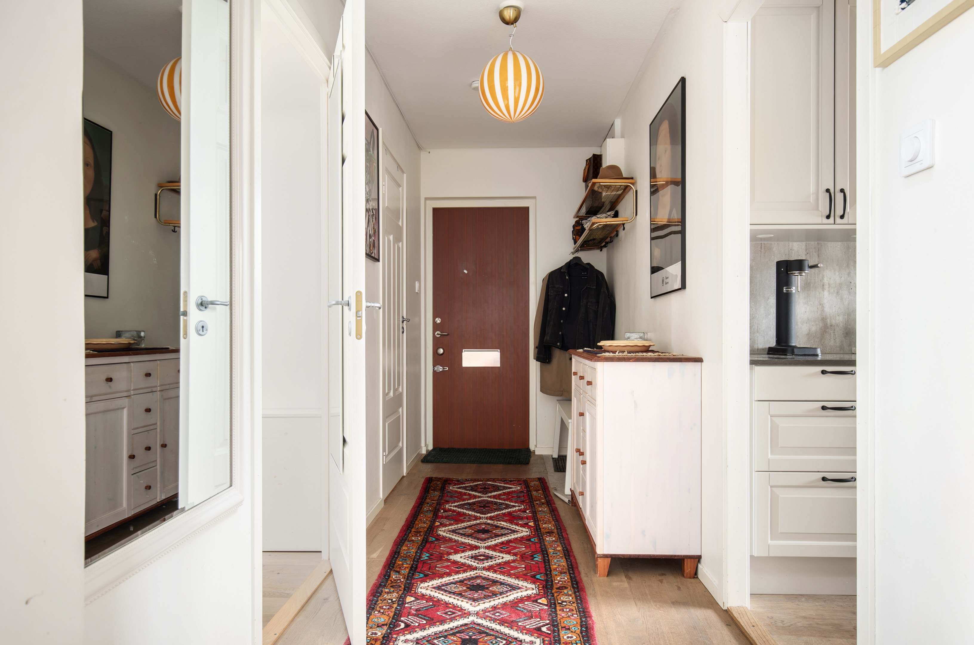 Bostadsbild från Henriksdalsringen 3, Till salu i Henriksdalsberget, Nacka