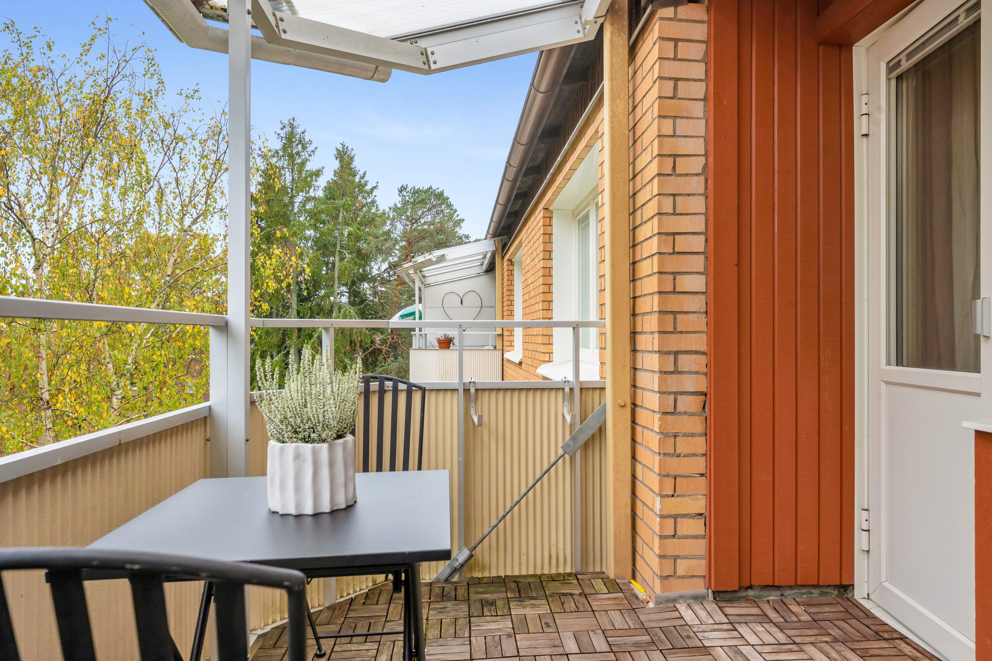 Bostadsbild från Gnejsvägen 9B, Till salu i Eriksberg, Uppsala