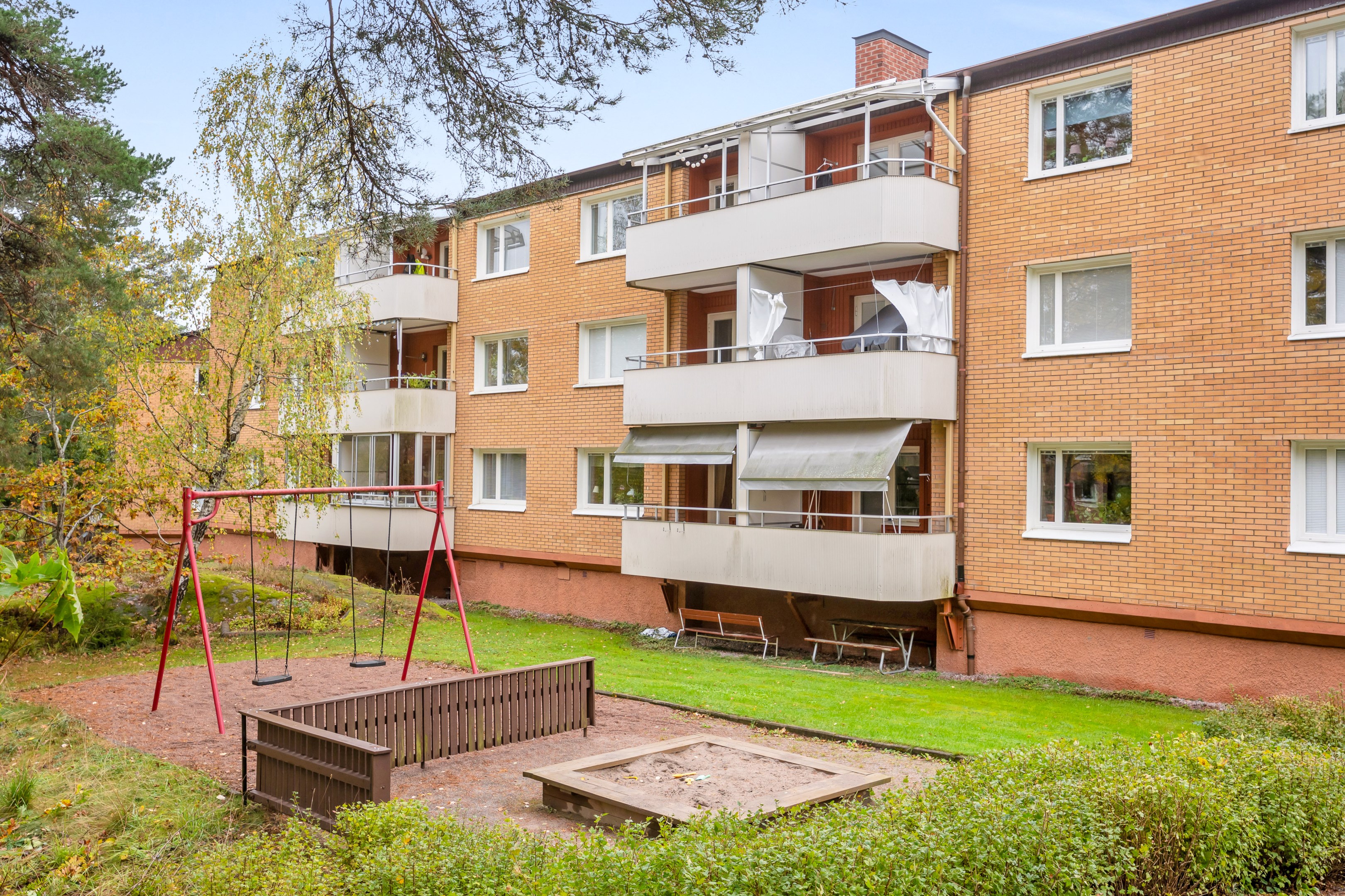 Bostadsbild från Gnejsvägen 9B, Till salu i Eriksberg, Uppsala