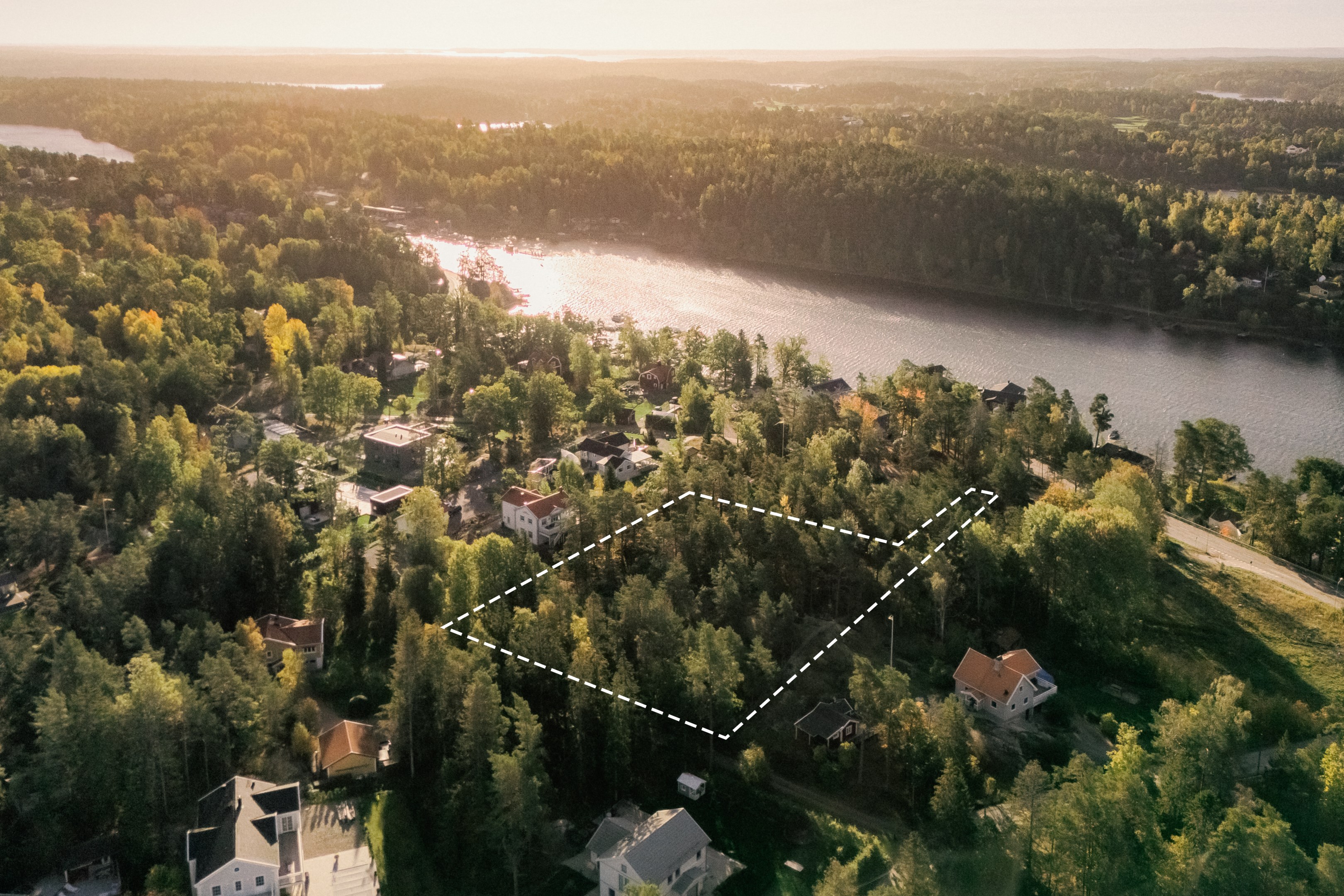 Bostadsbild från Lärkstigen 3A, Till salu i Strömma, Värmdö