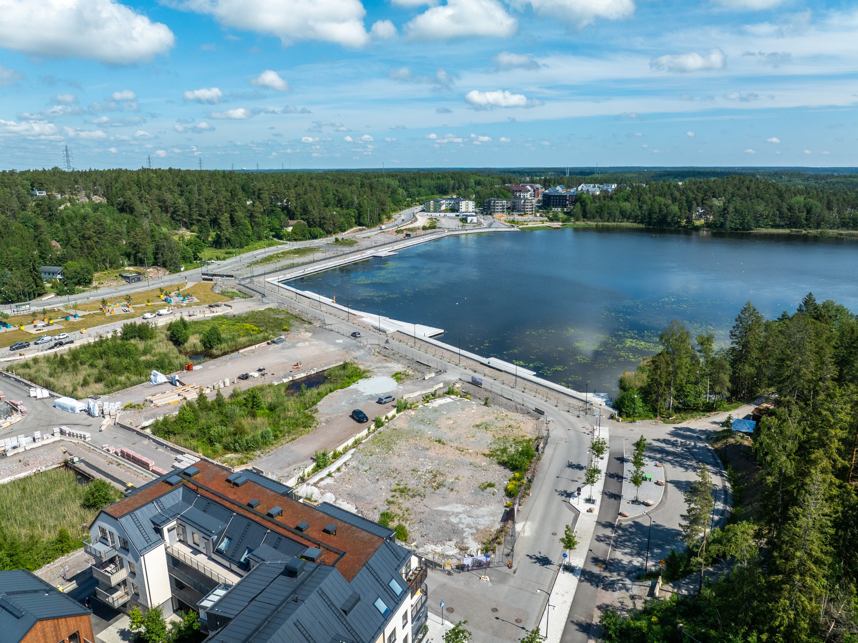 Bostadsbild från Backhopparvägen 11, Till salu i Väsjön, Sollentuna