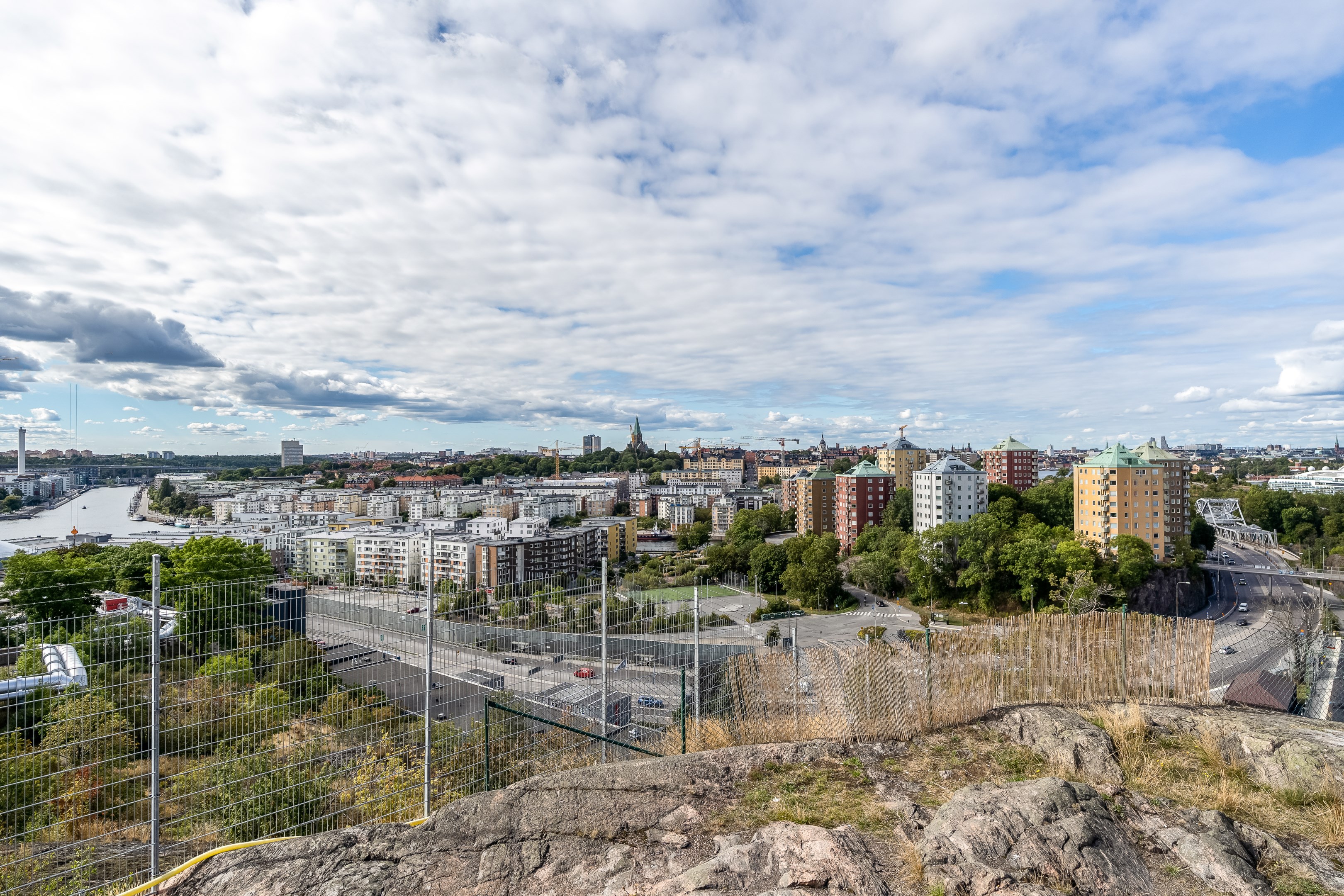 Bostadsbild från Henriksdalsringen 93, Såld i Henriksdalsberget, Nacka