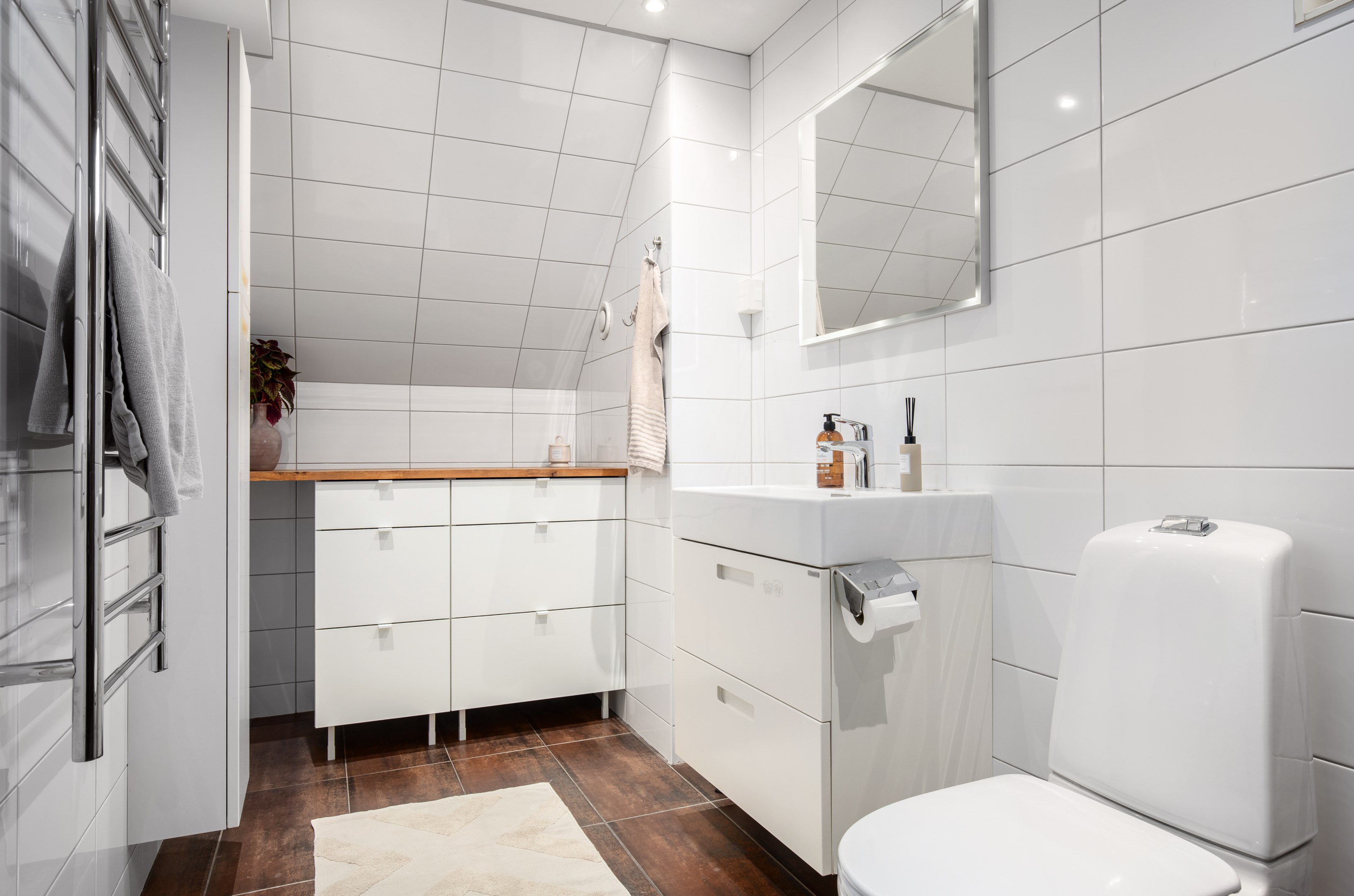 Bostadsbild från Elinshillsvägen 17, Kommande i Lilla Björknäs, Nacka