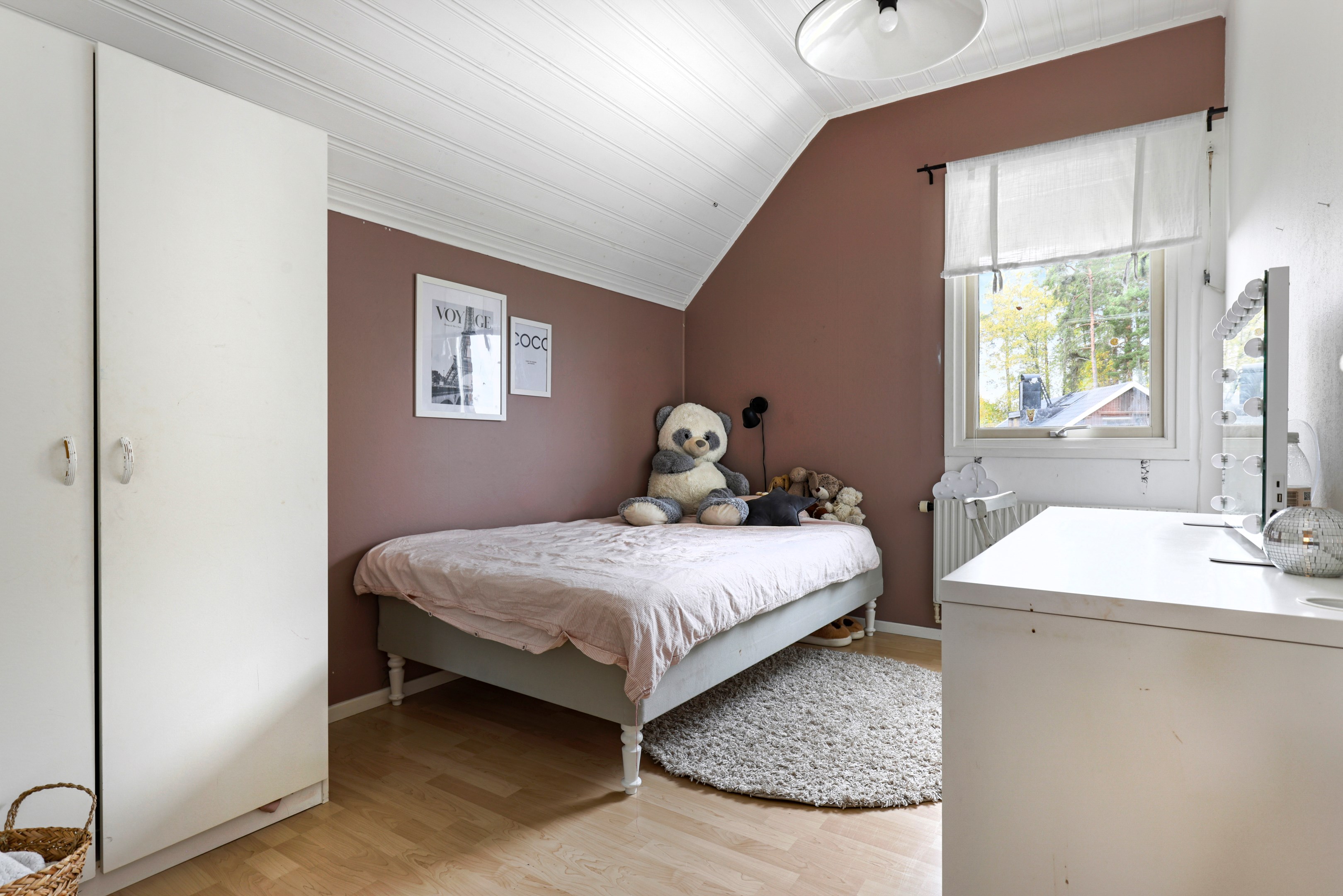Bostadsbild från Furugatan 24, Till salu i Gimo, Östhammar