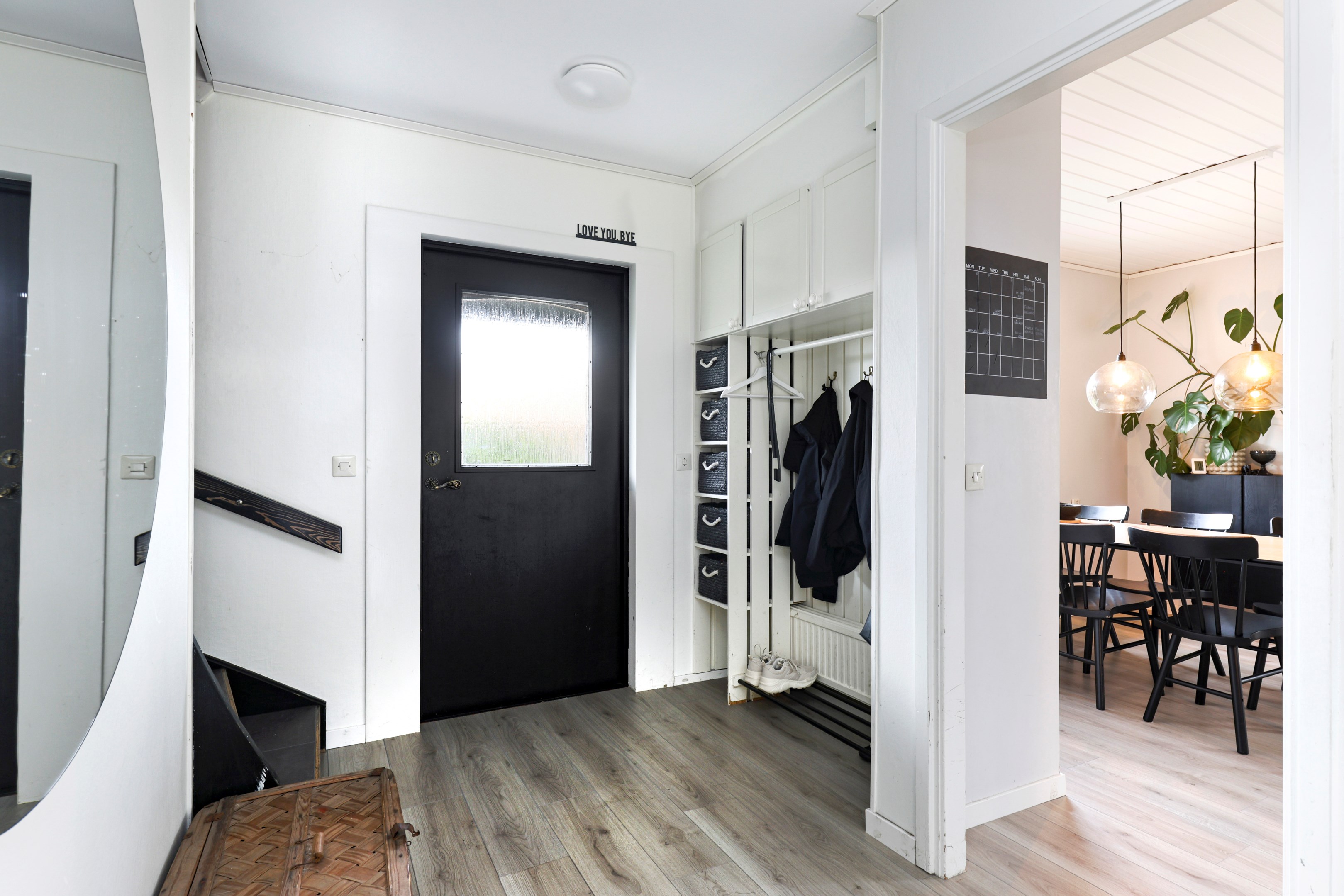 Bostadsbild från Furugatan 24, Till salu i Gimo, Östhammar