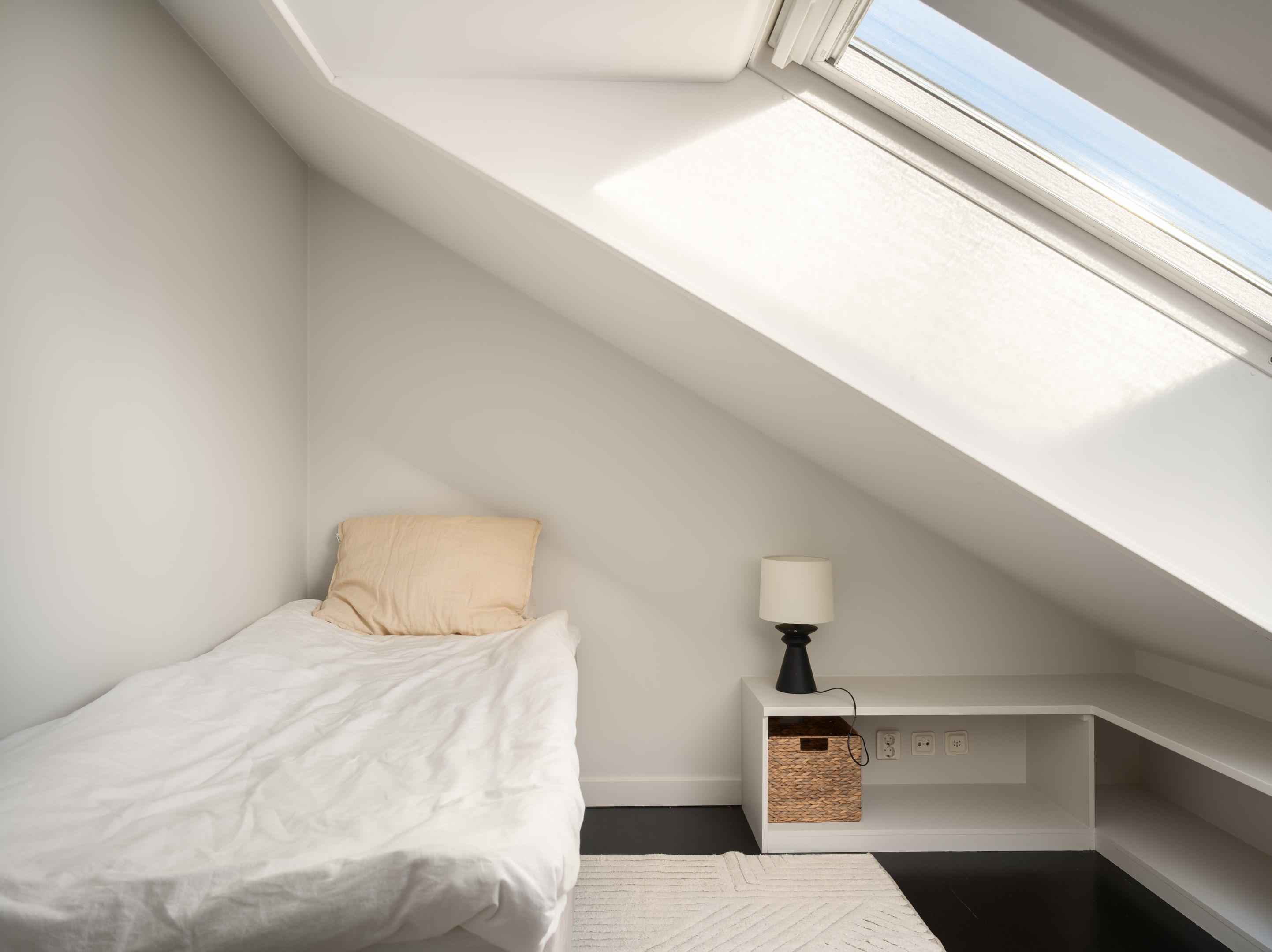 Bostadsbild från Grävlingsbergsvägen 18, Till salu i Kummelnäs, Nacka