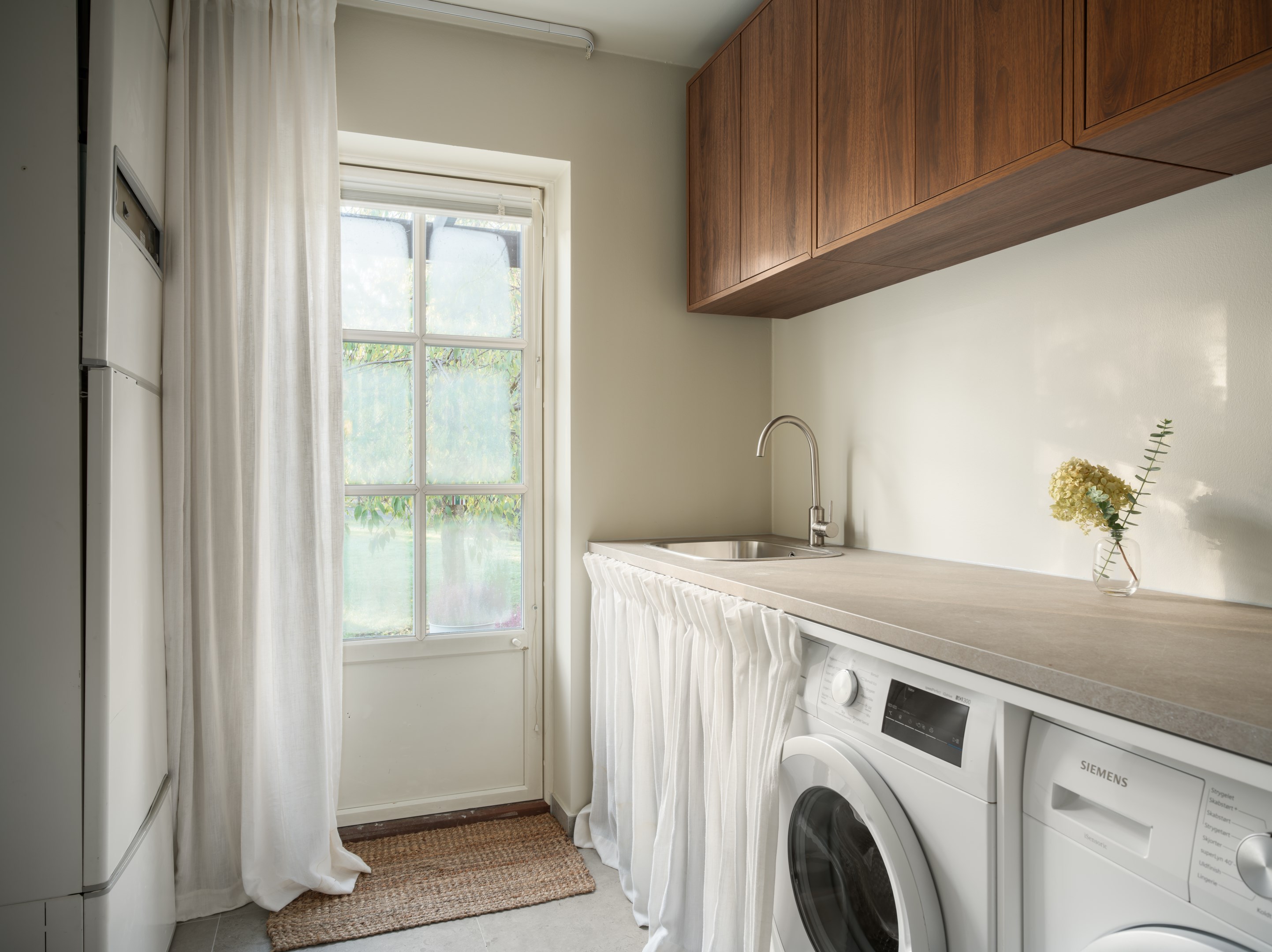 Bostadsbild från Grävlingsbergsvägen 18, Till salu i Kummelnäs, Nacka
