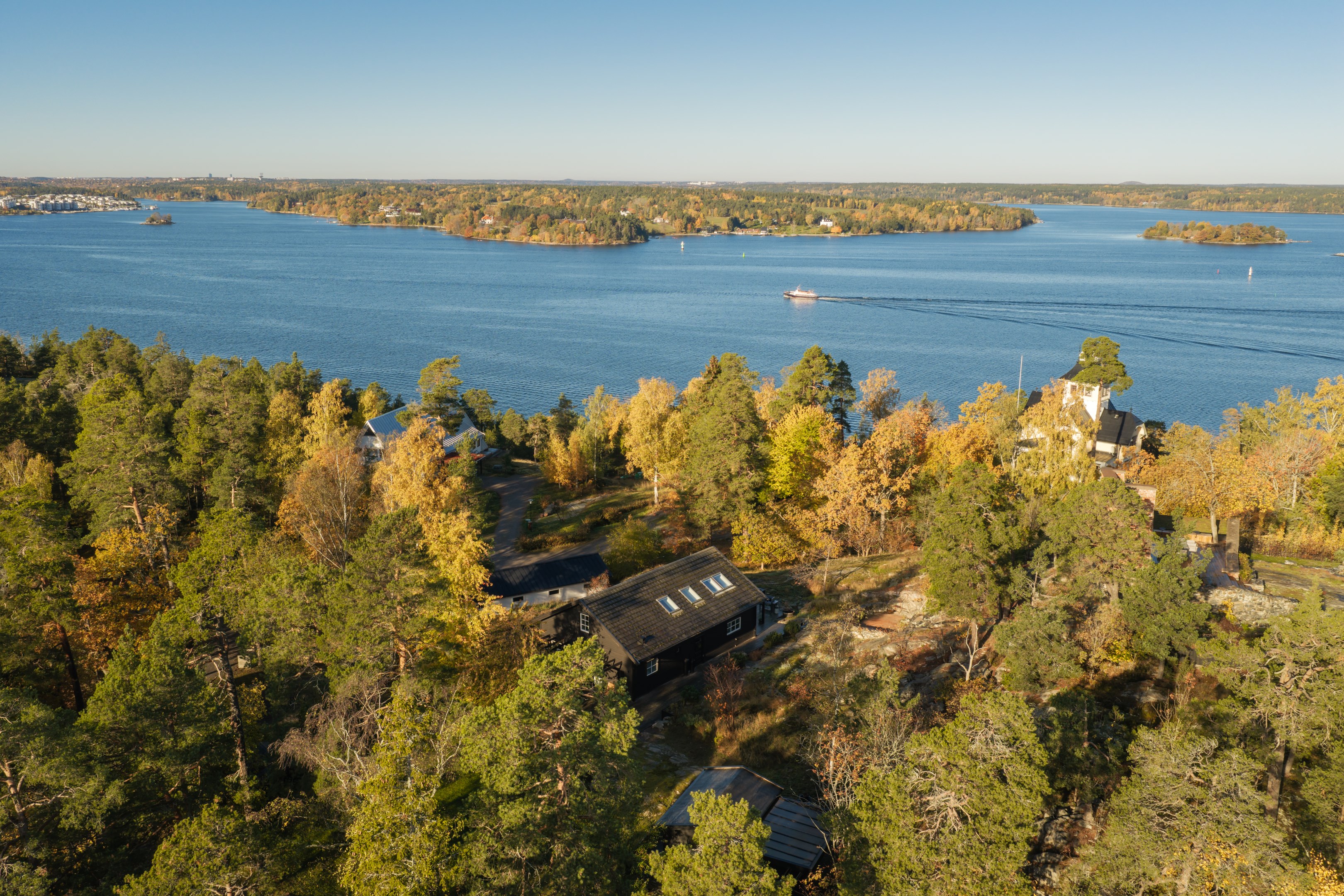 Bostadsbild från Grävlingsbergsvägen 18, Till salu i Kummelnäs, Nacka