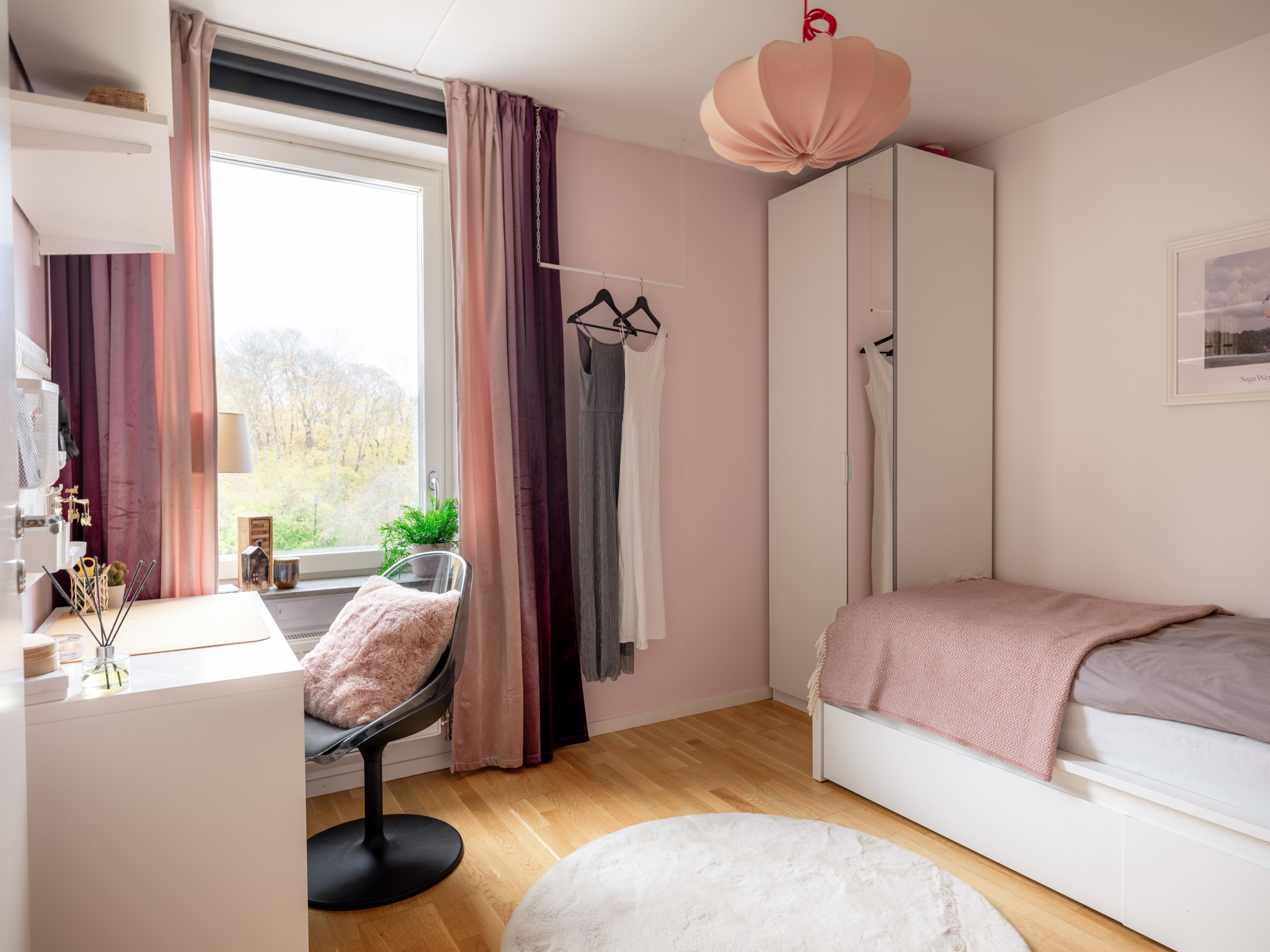 Bostadsbild från Sandalettgatan 7, Till salu i Älvsjöstaden, Stockholm