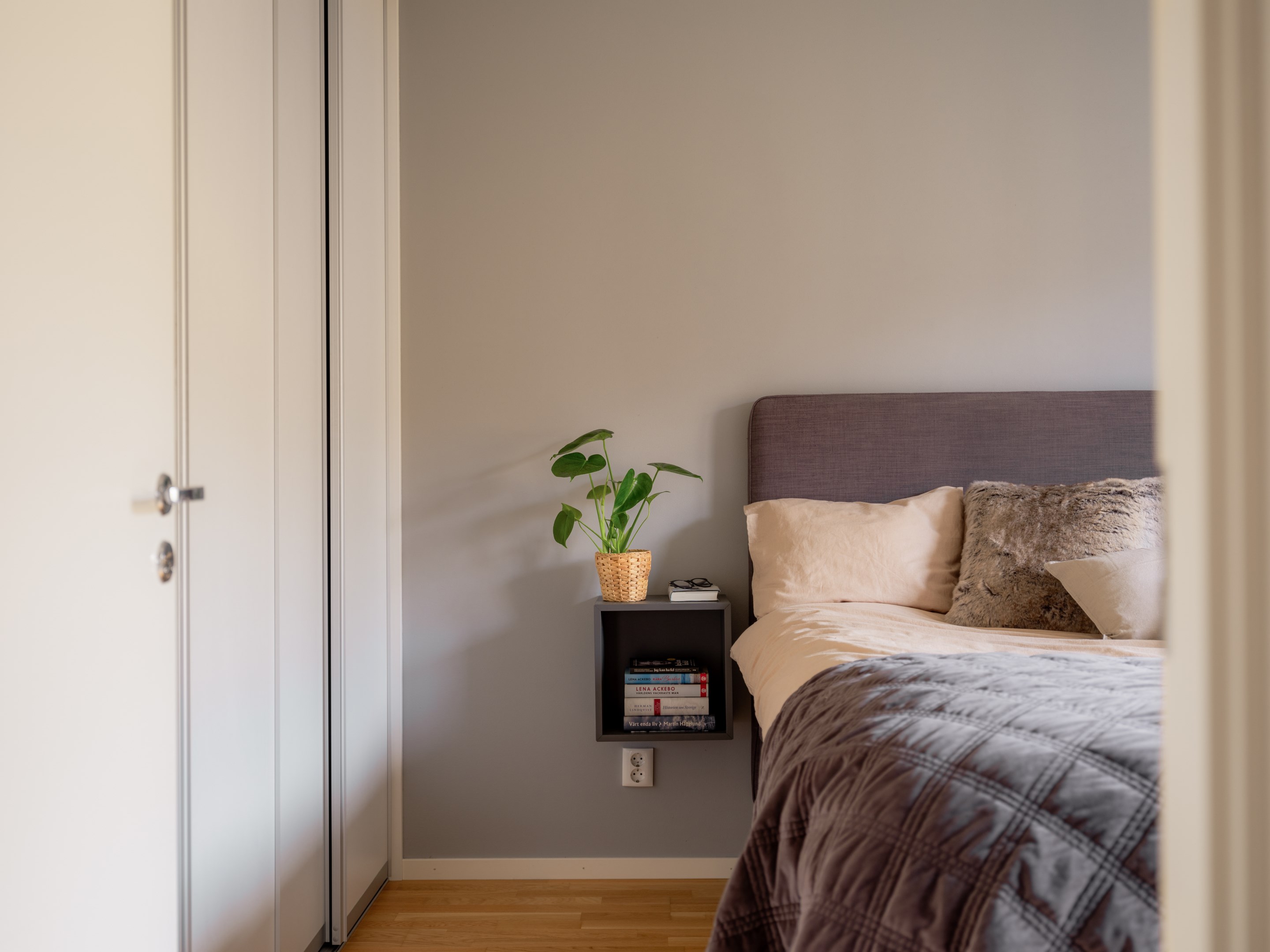 Bostadsbild från Sandalettgatan 7, Till salu i Älvsjöstaden, Stockholm