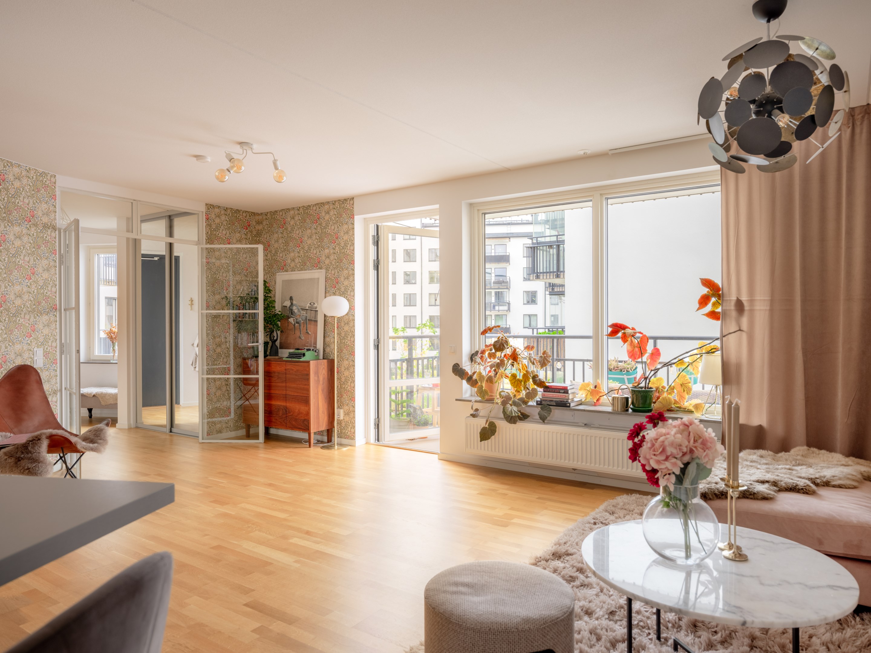 Bostadsbild från Sandalettgatan 7, Till salu i Älvsjöstaden, Stockholm