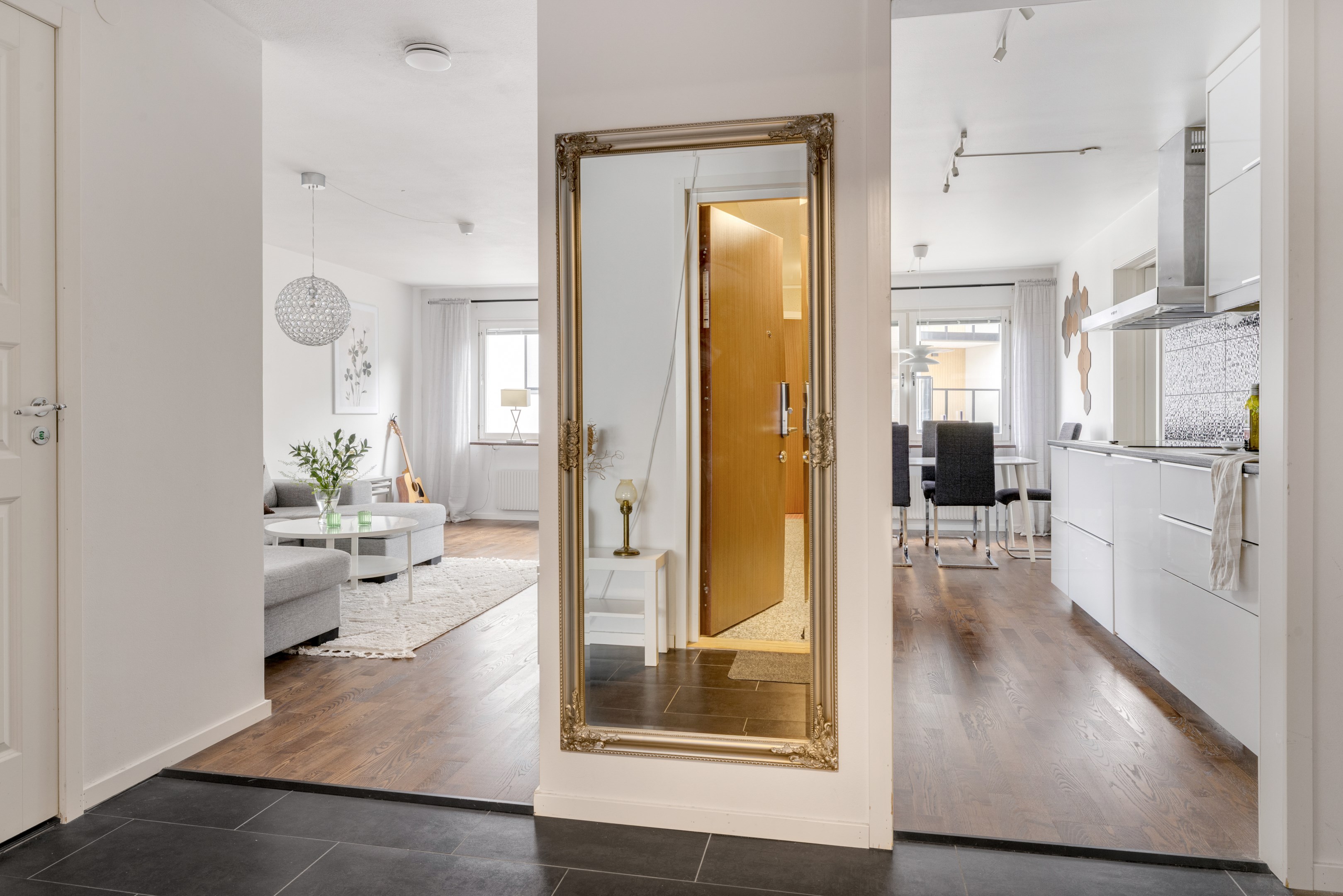 Bostadsbild från Svartbäcksgatan 43 F, Till salu i Centrum, Uppsala