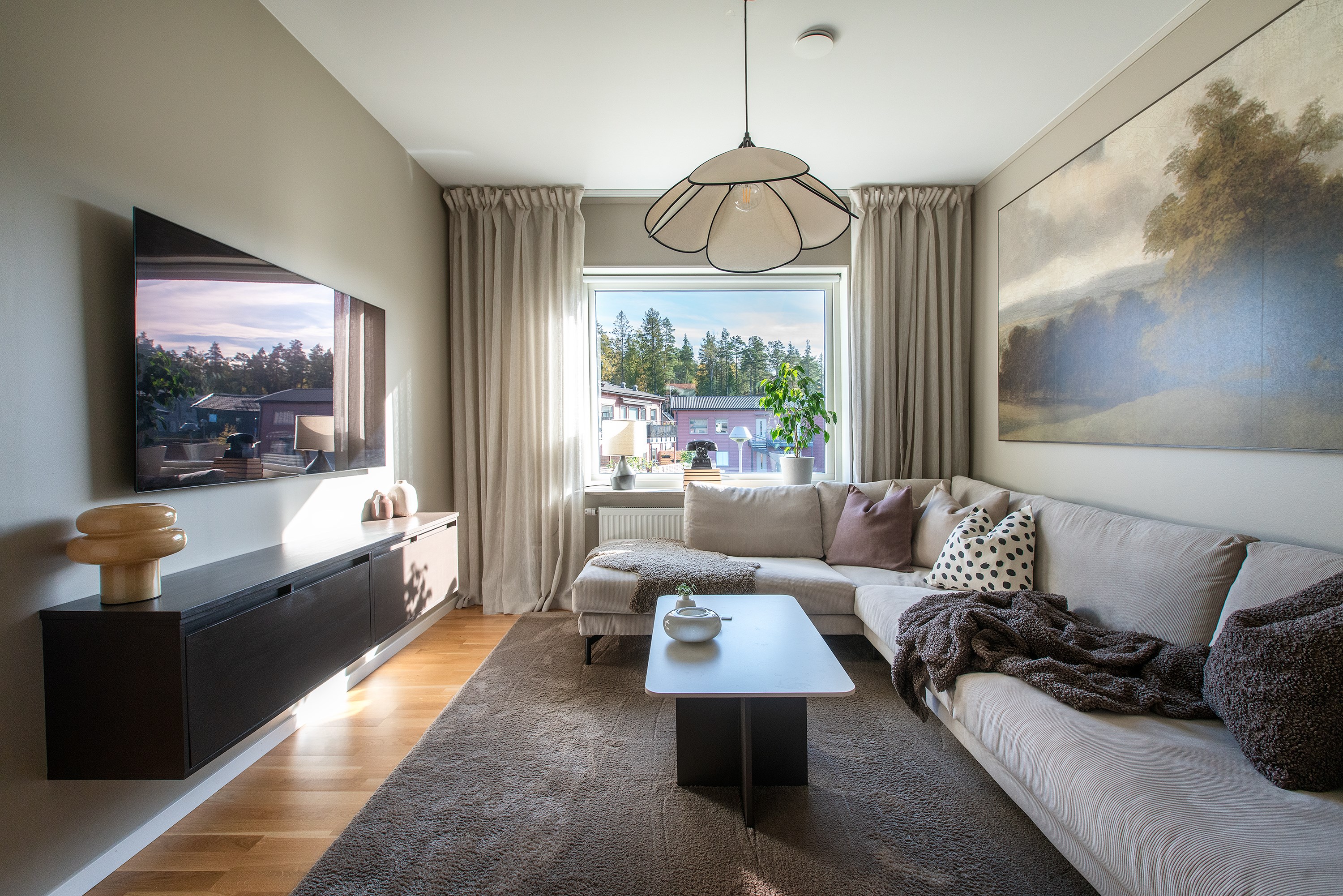 Bostadsbild från Vandrarvägen 27B, Kommande i Riksten, Botkyrka