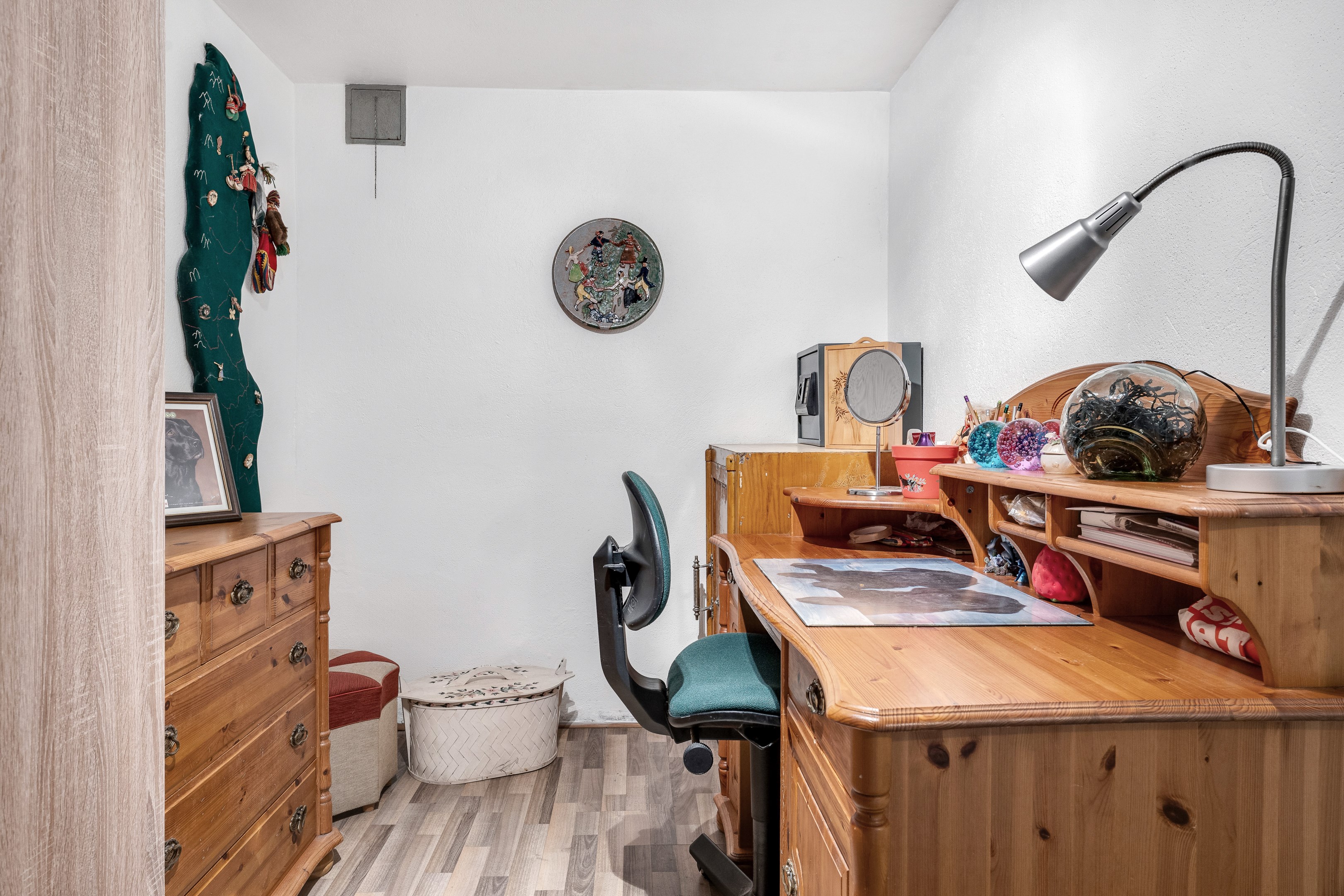 Bostadsbild från Navvägen 4, Till salu i Gunsta, Uppsala