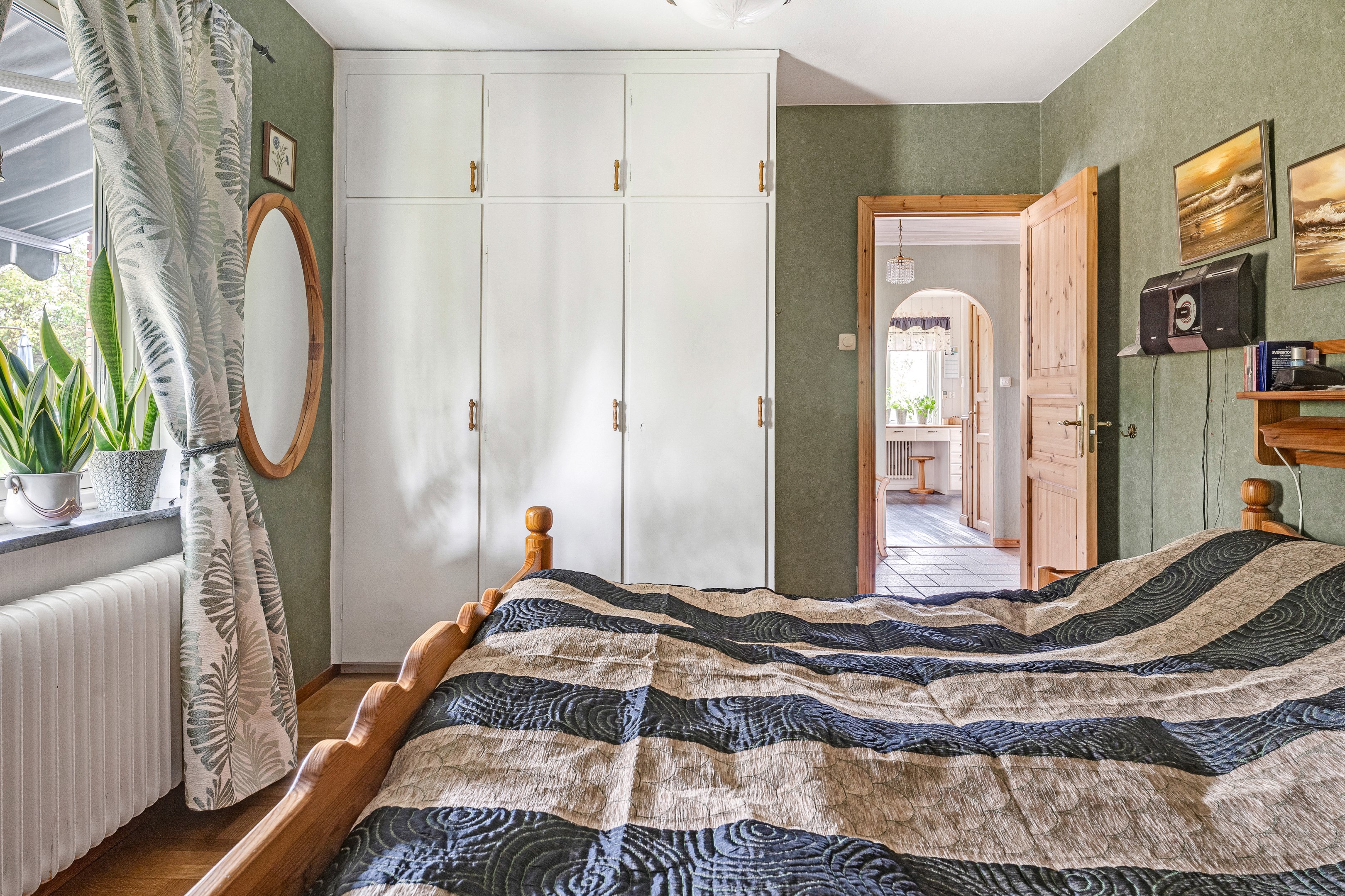 Bostadsbild från Navvägen 4, Till salu i Gunsta, Uppsala
