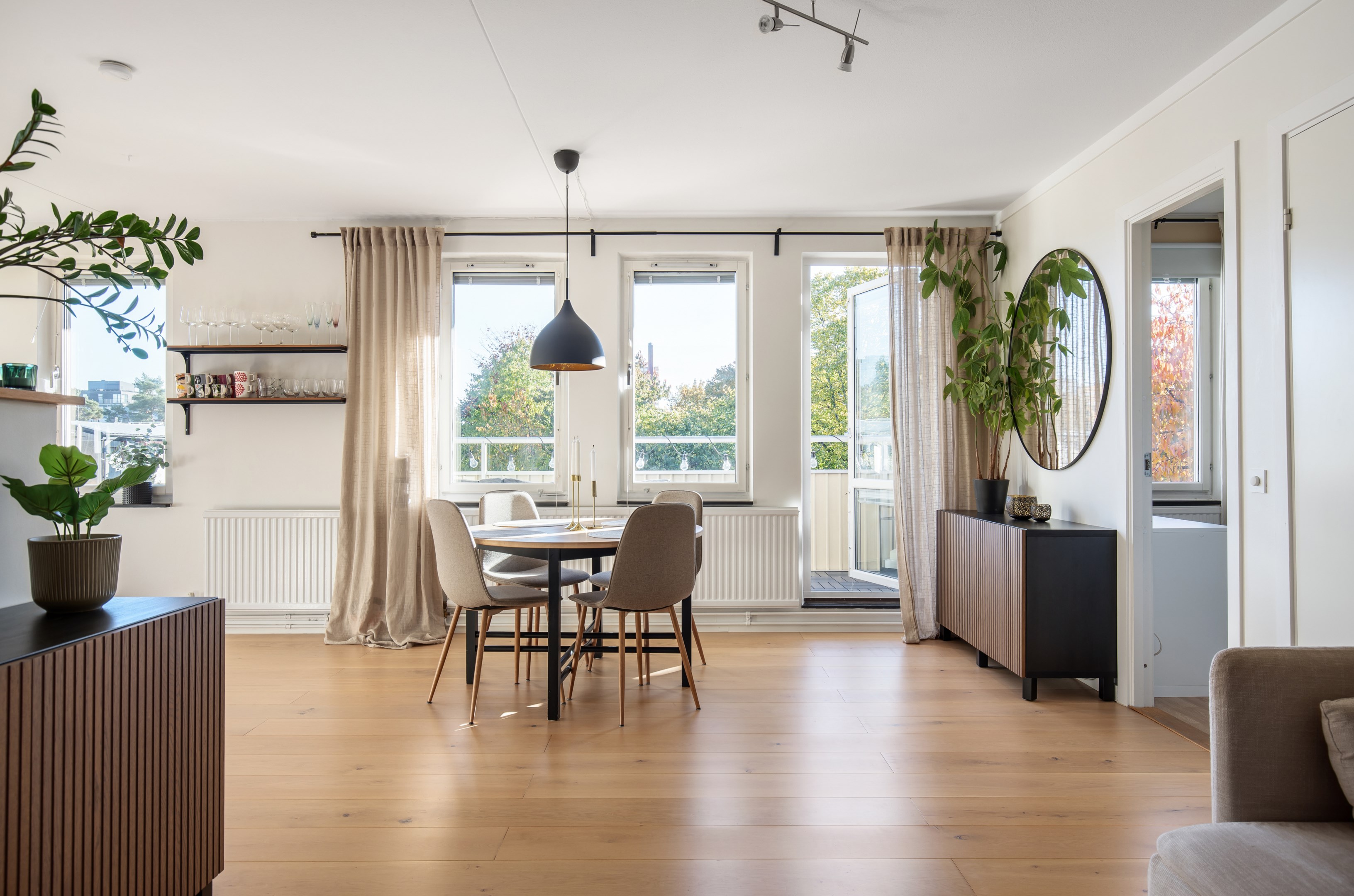 Bostadsbild från Ormingeringen 24B, Kommande i Västra Orminge, Nacka