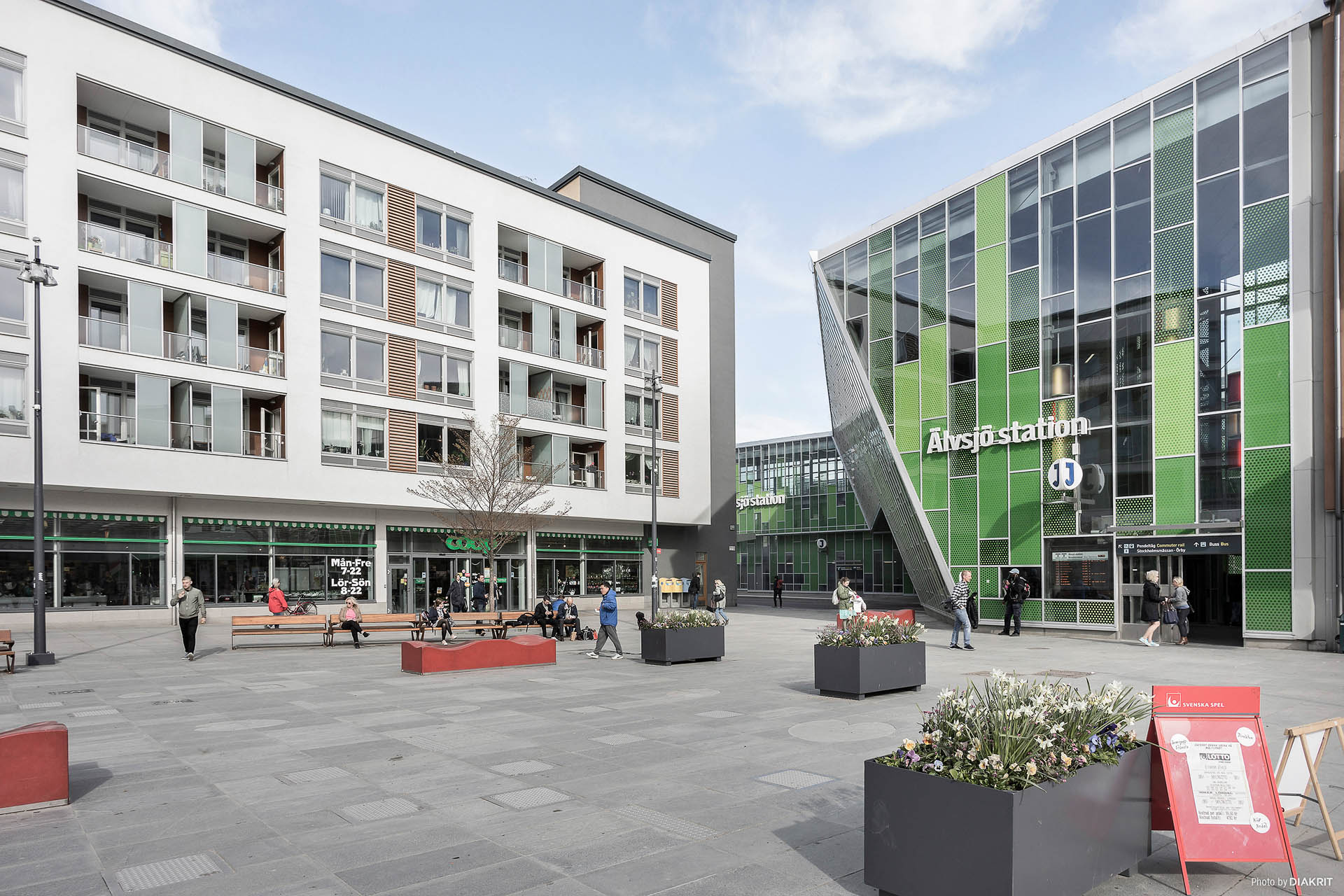Bostadsbild från Älvsjö stationsgata 14, Till salu i Älvsjö, Stockholm