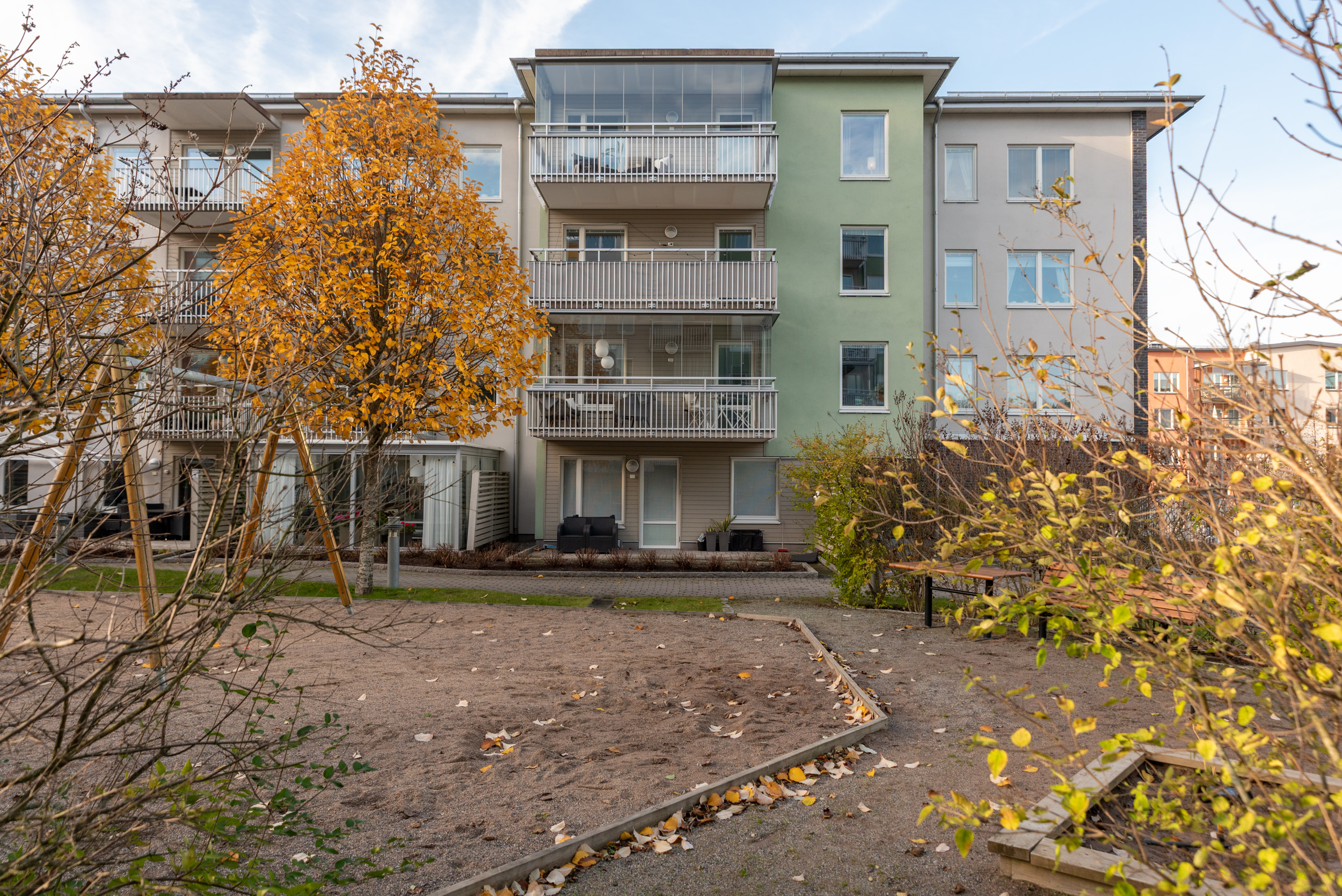 Bostadsbild från Öster Mälarstrands allé 130, Till salu i Öster Mälarstrand, Västerås