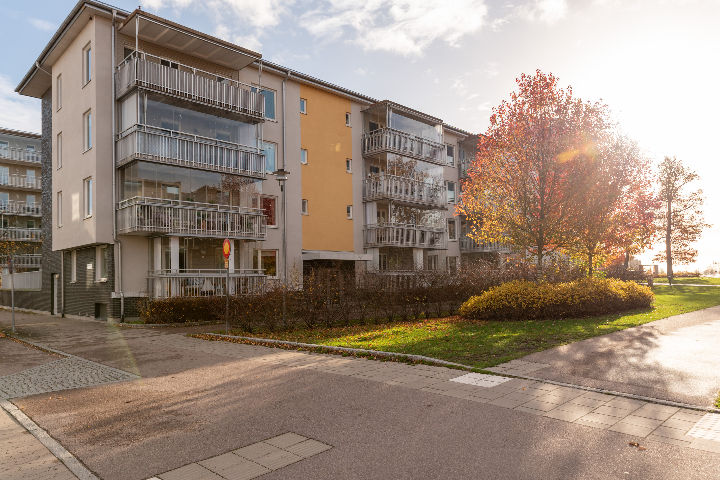 Bostadsbild från Öster Mälarstrands allé 130, Till salu i Öster Mälarstrand, Västerås