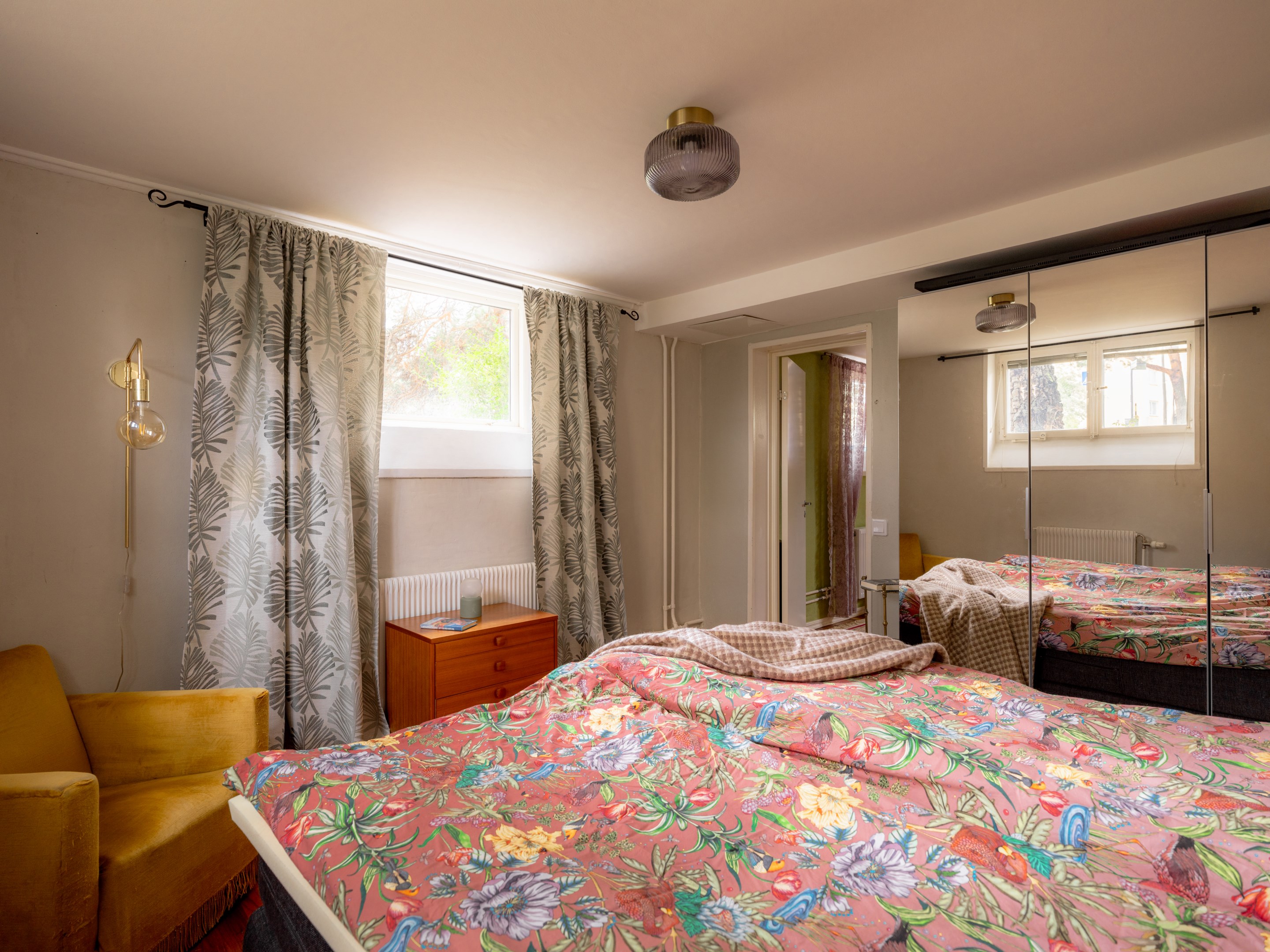 Bostadsbild från Bäckvägen 92A, Till salu i Midsommarkransen, Stockholm