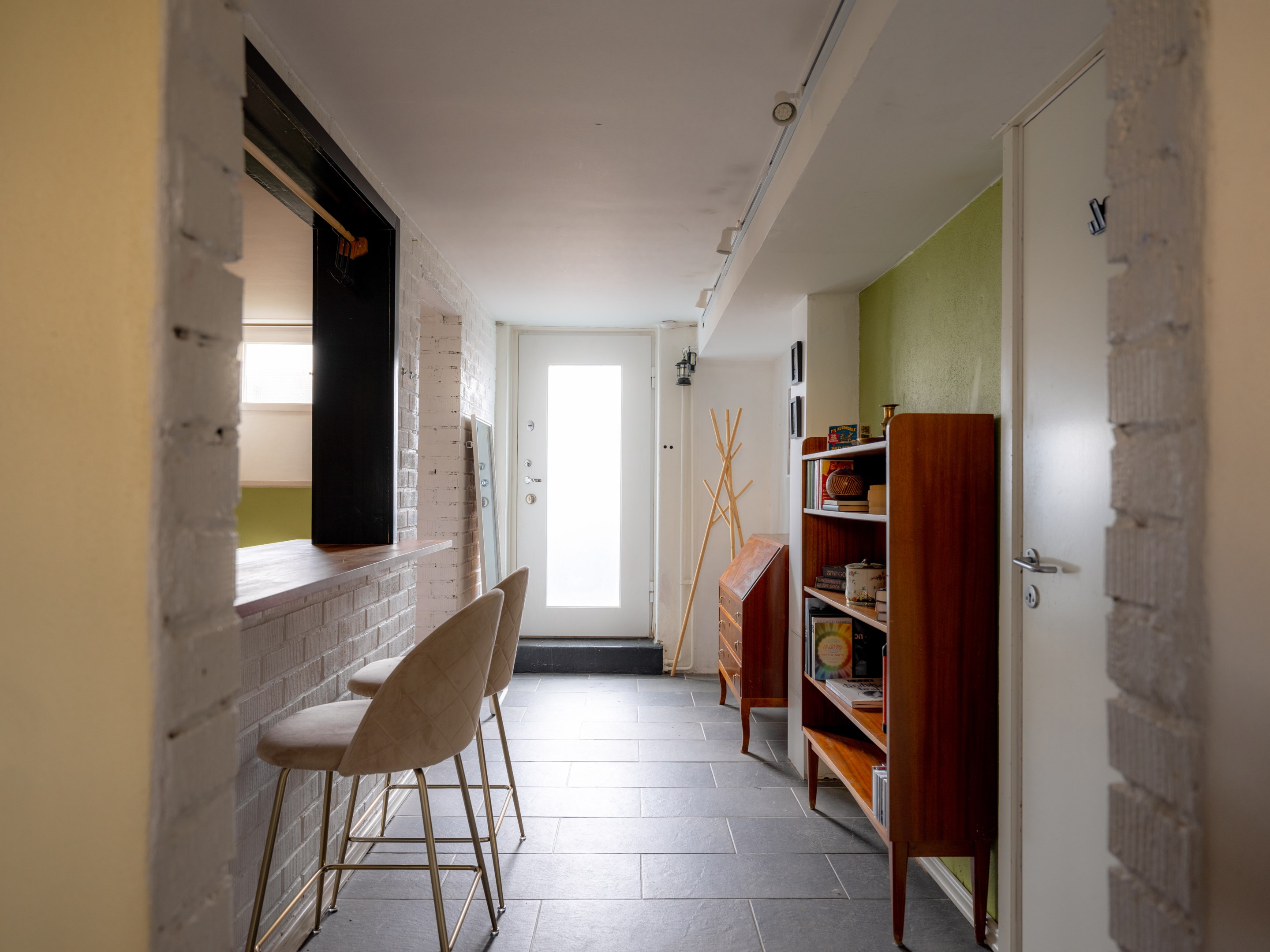Bostadsbild från Bäckvägen 92A, Till salu i Midsommarkransen, Stockholm
