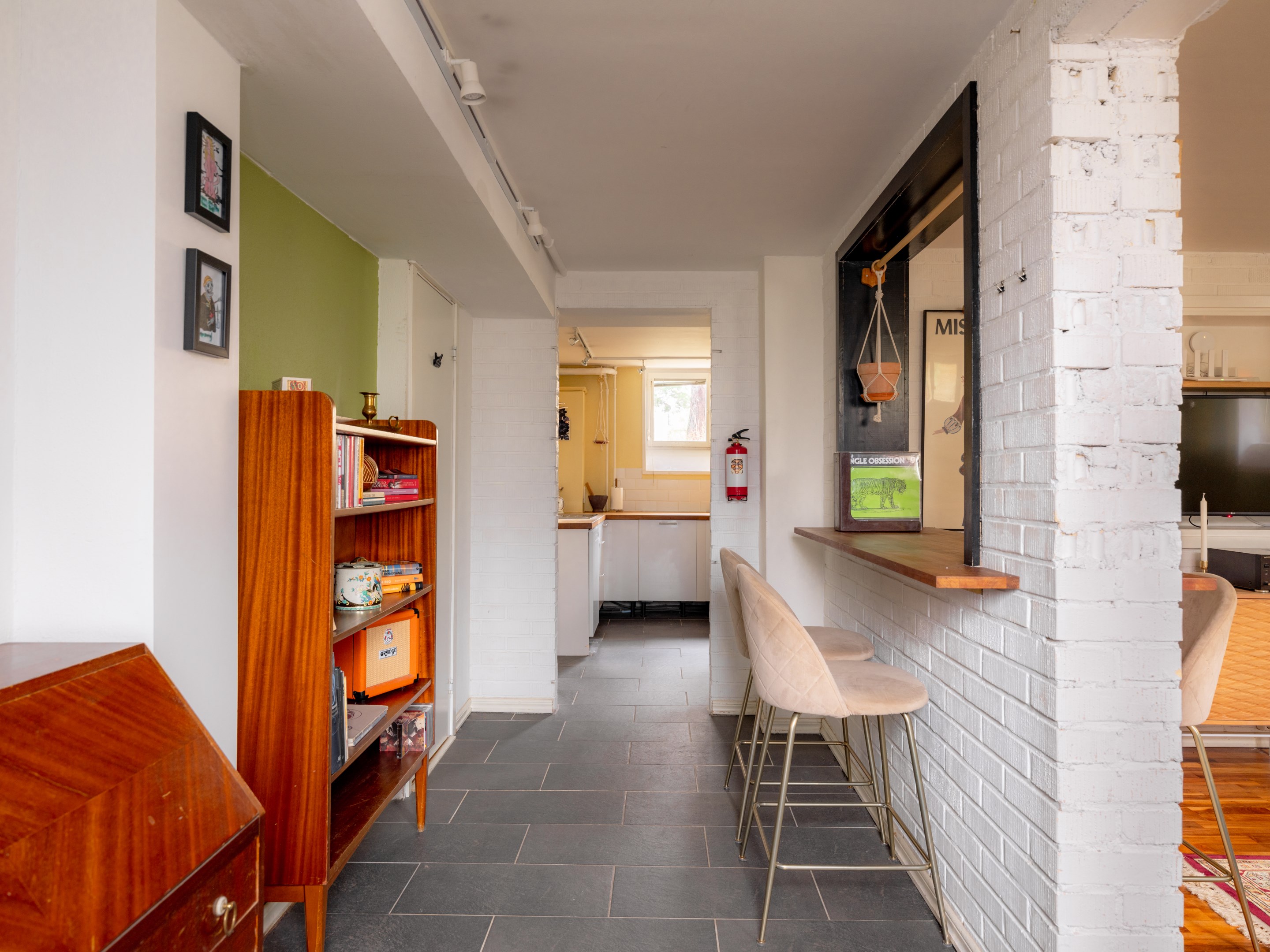 Bostadsbild från Bäckvägen 92A, Till salu i Midsommarkransen, Stockholm