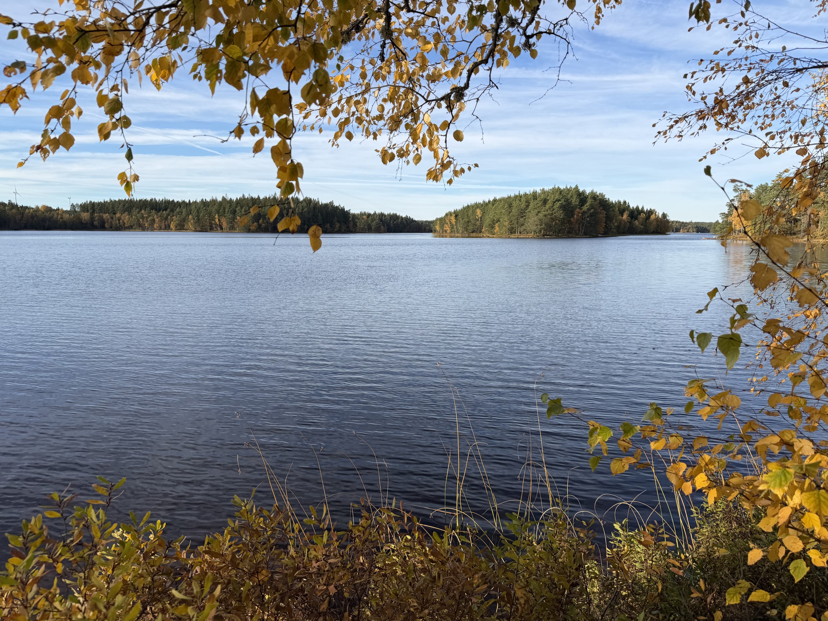 En av de 3 sjöarna ett stenkast bort..