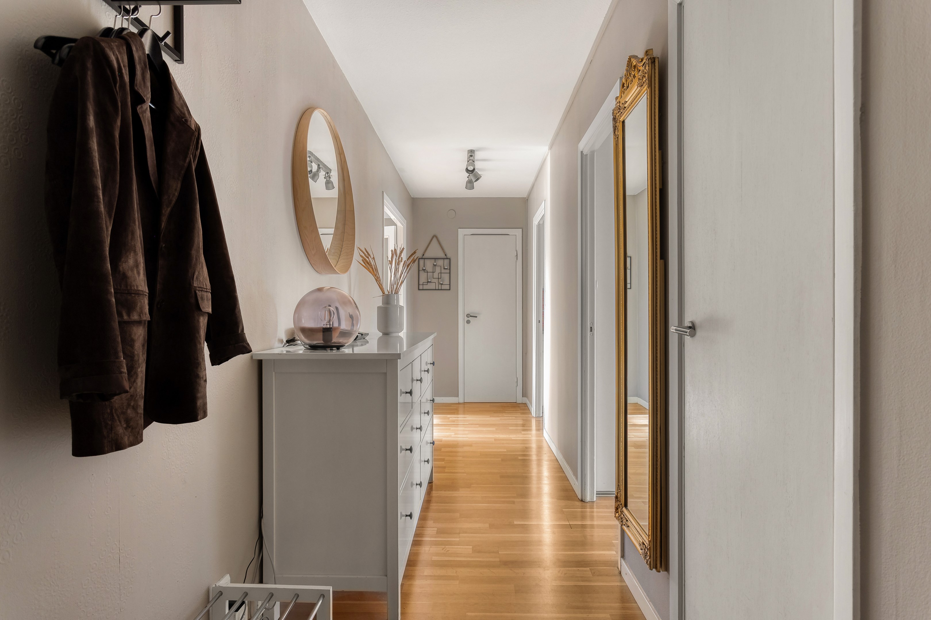 Bostadsbild från Logdansvägen 46, Till salu i Sundbyberg - Ör, Sundbyberg